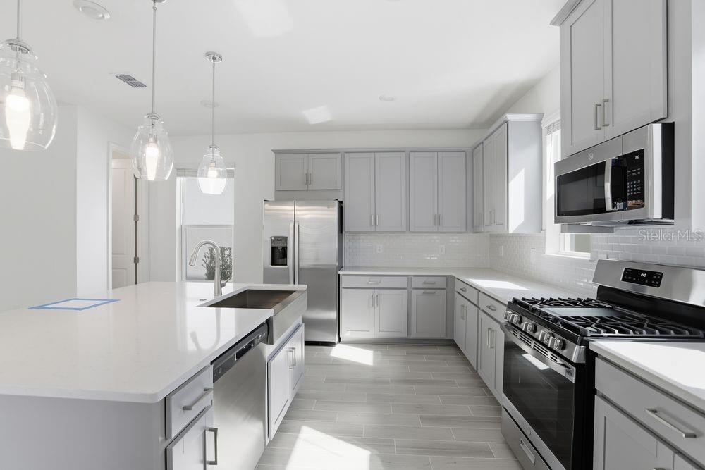 Image 7 of 49 For 14740 Field Daisy Drive