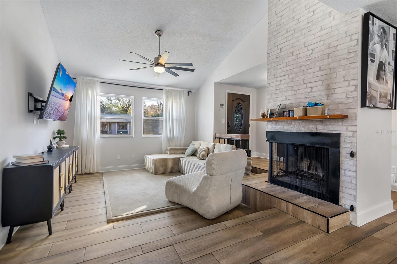 Image 10 of 33 For 872 Falkirk Drive