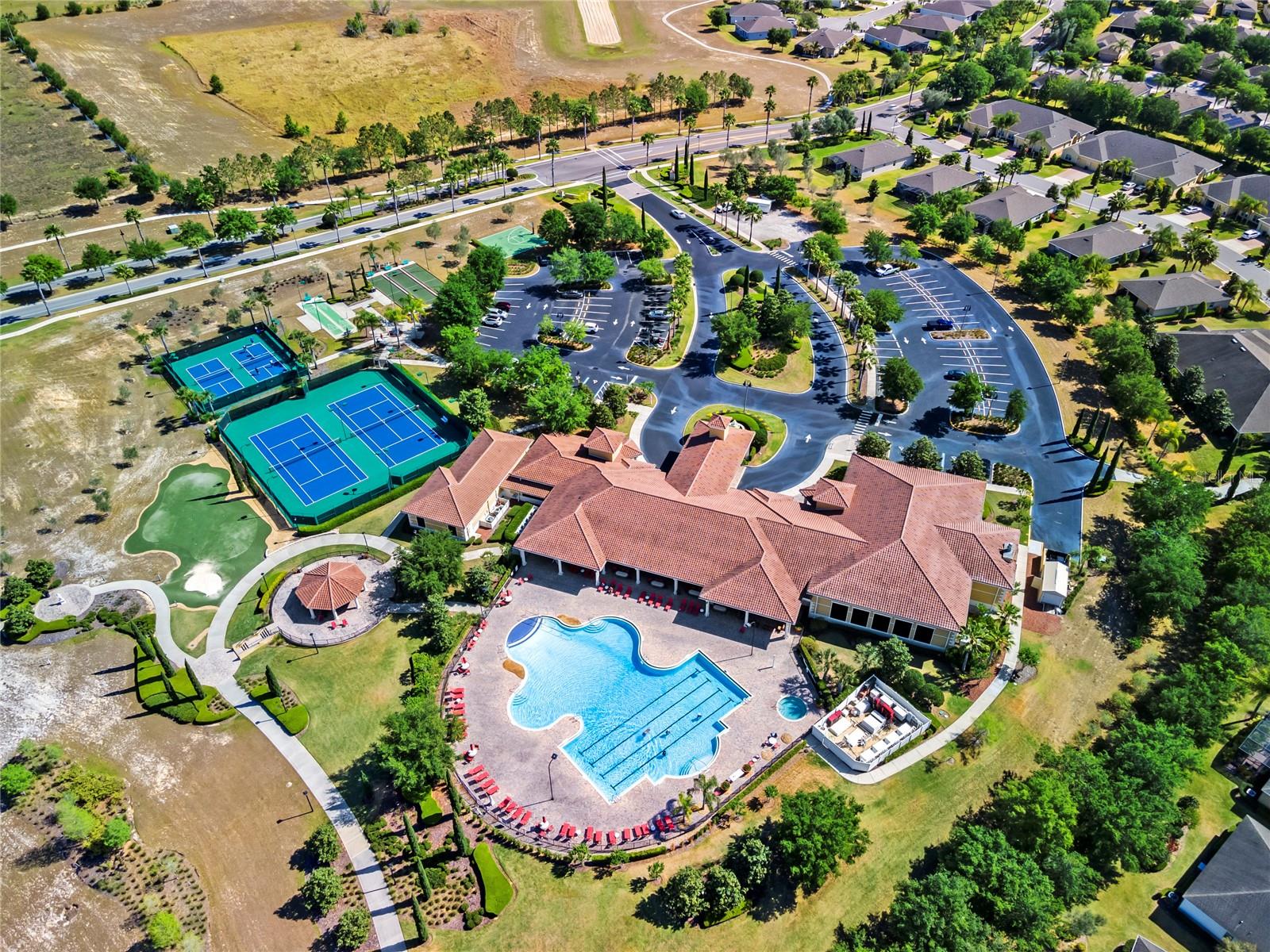 Image 4 of 50 For 3610 Caladesi Road