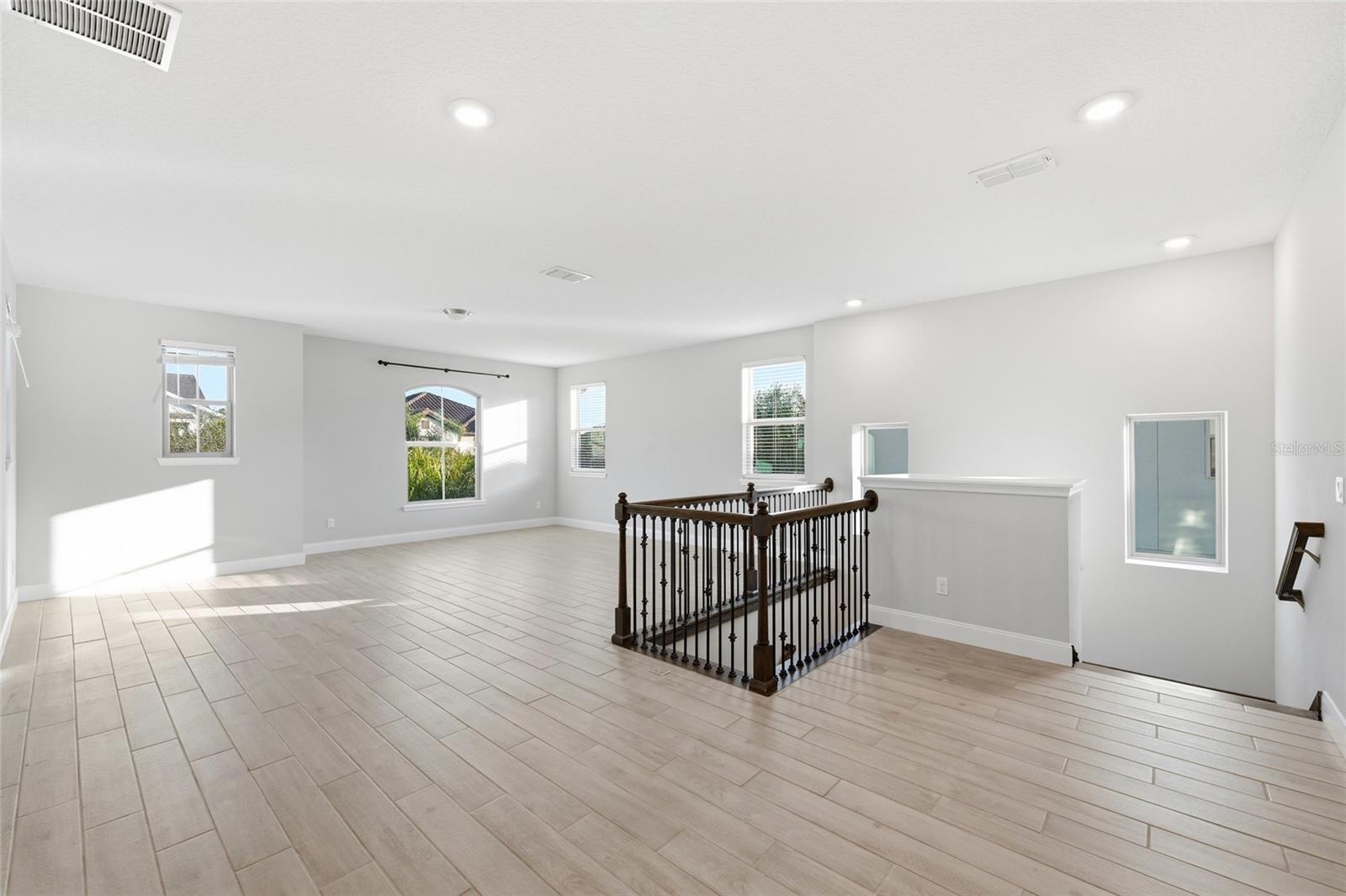 Image 12 of 27 For 8236 Procida Isle Lane