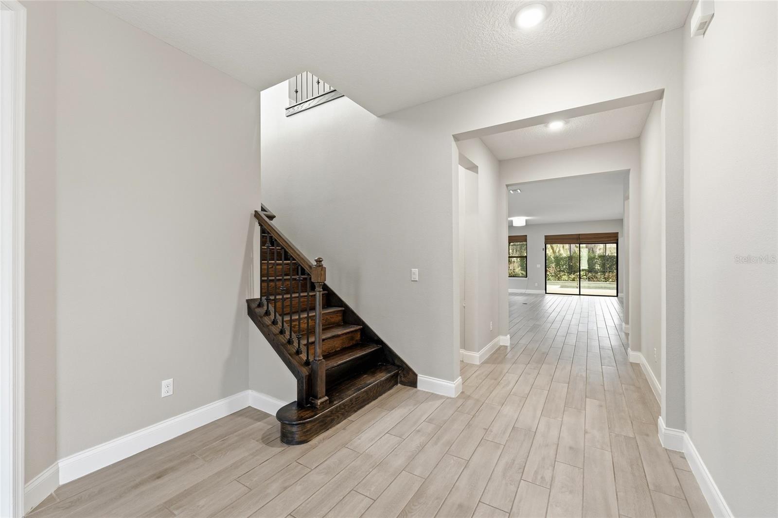 Image 2 of 27 For 8236 Procida Isle Lane