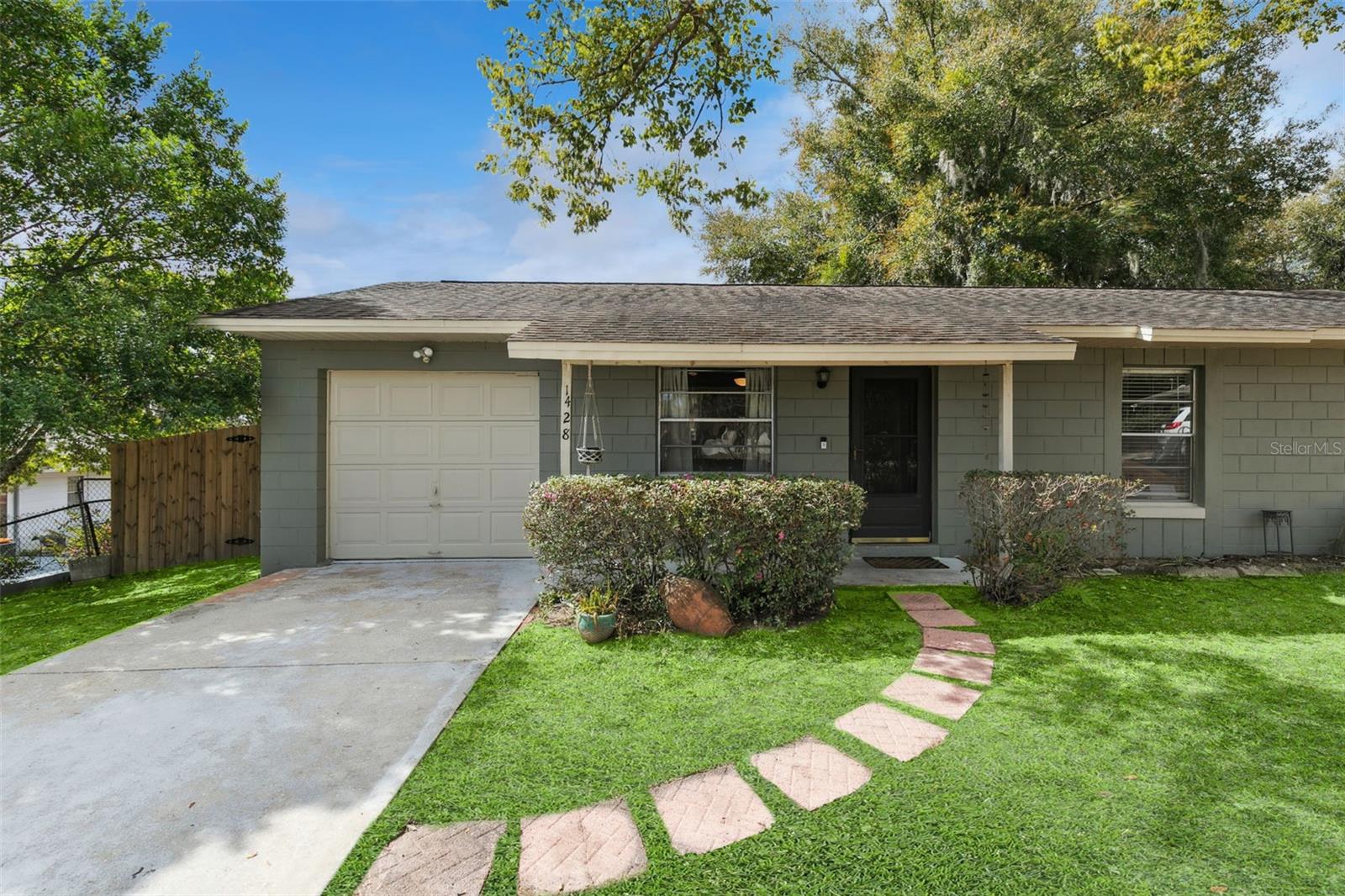 Image 4 of 31 For 1428 Harvey Circle