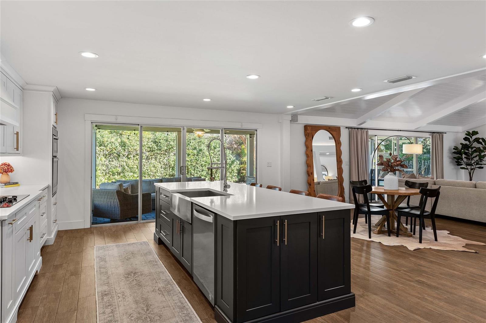 Image 14 of 57 For 128 Variety Tree Circle