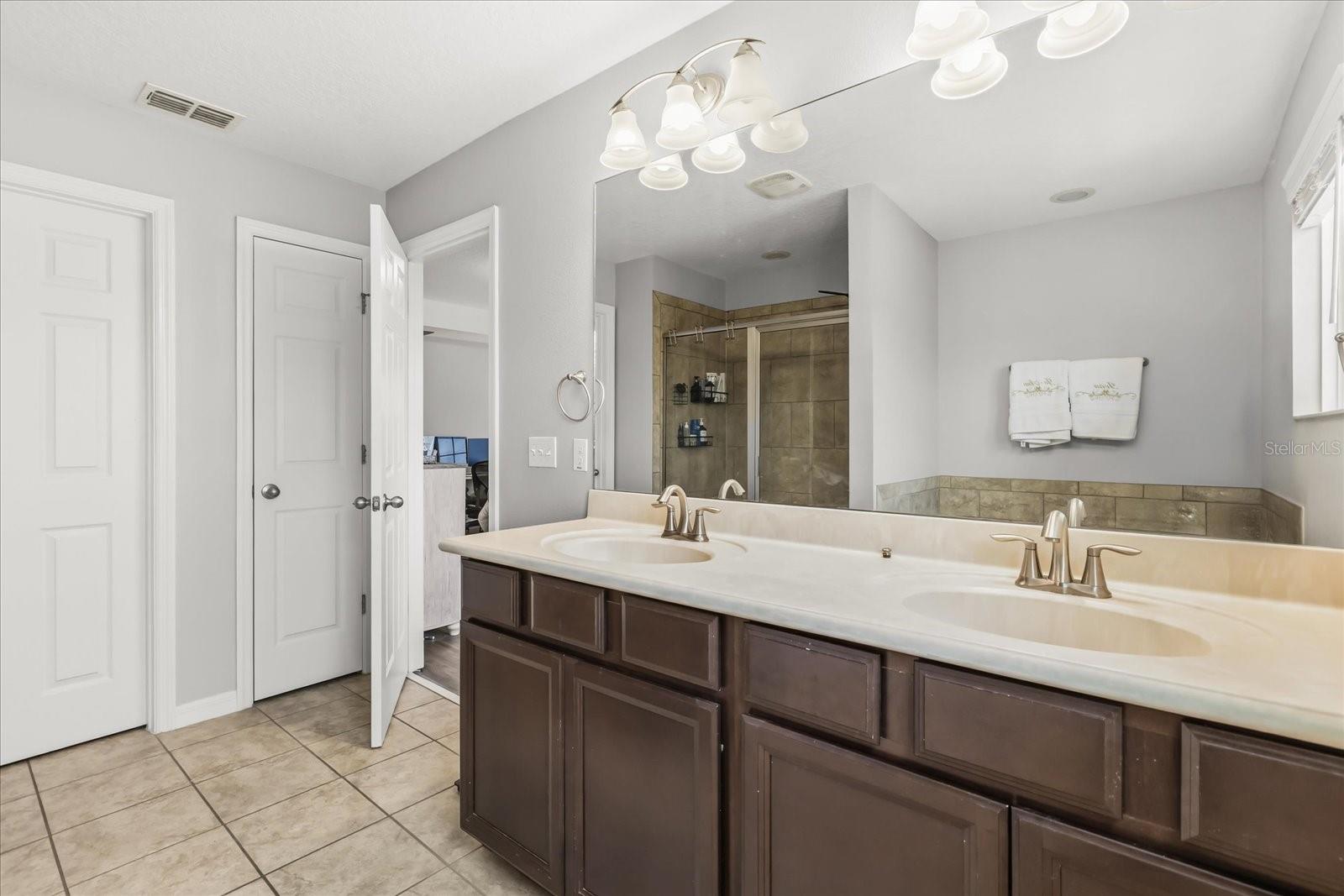 Image 16 of 44 For 348 Michael Blake Boulevard