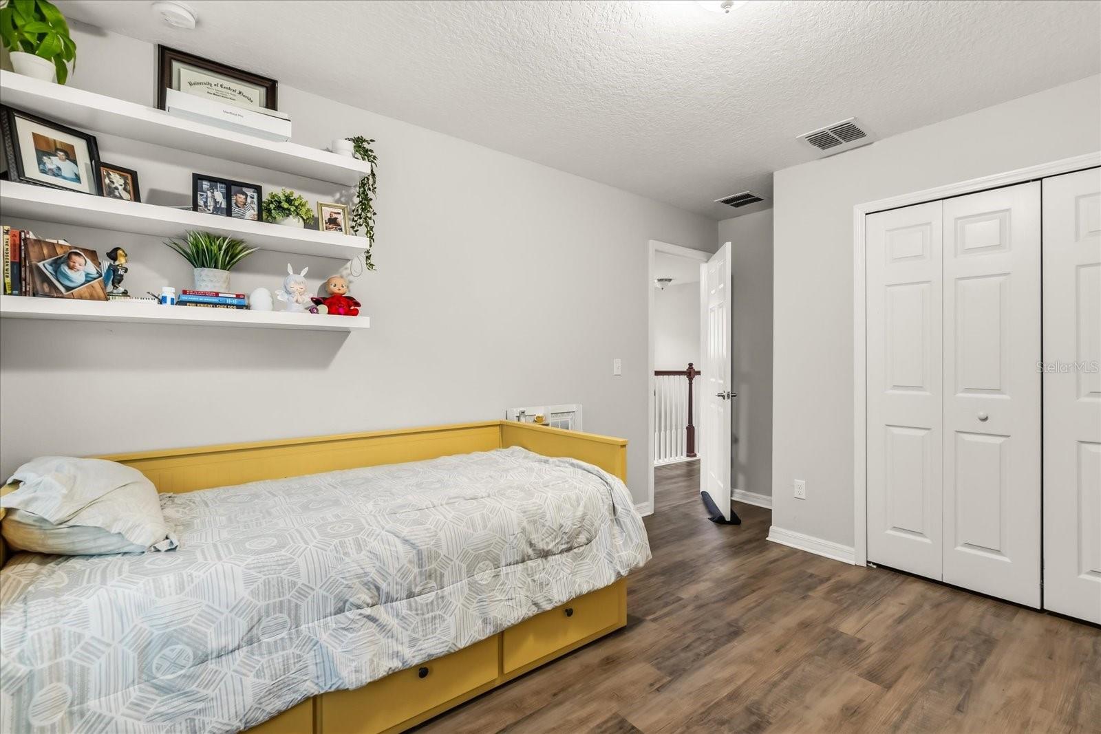 Image 20 of 44 For 348 Michael Blake Boulevard