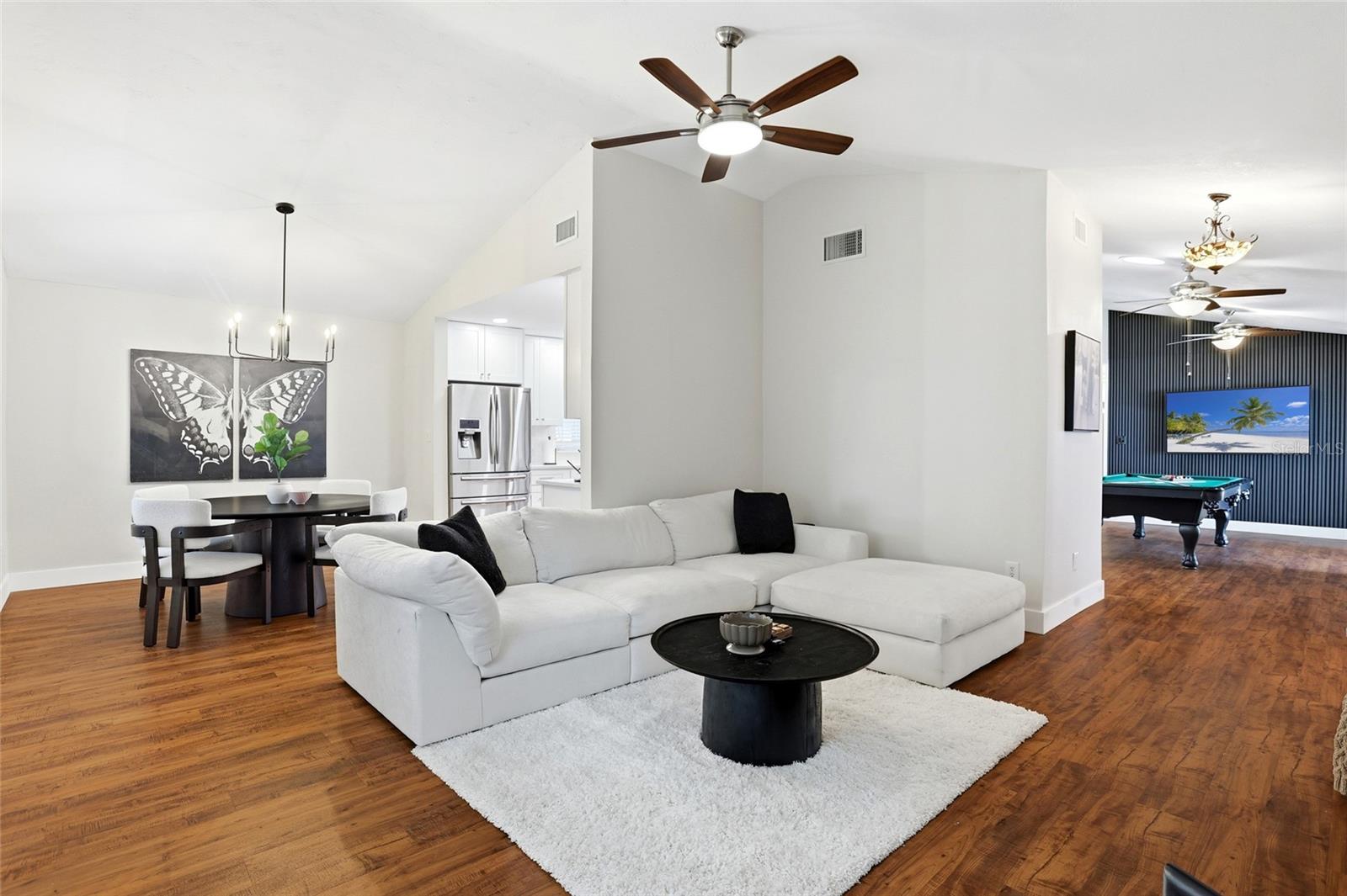 Image 18 of 44 For 2462 Markingham Road