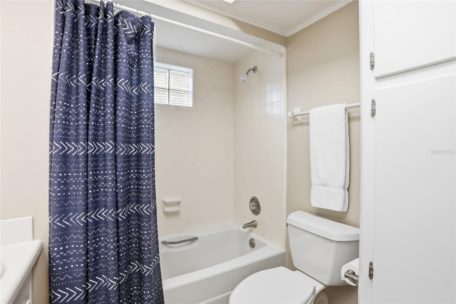 Image 32 of 44 For 2462 Markingham Road