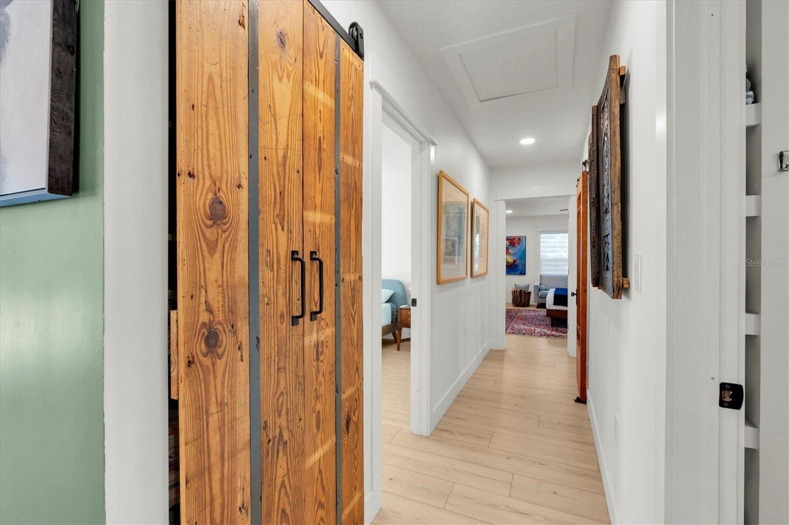 Image 16 of 43 For 104 22nd Avenue S