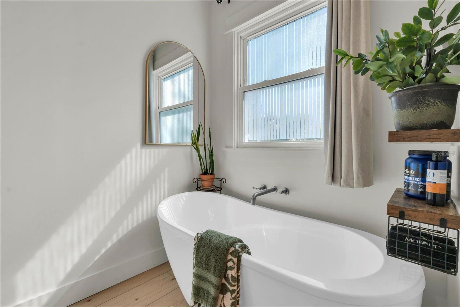 Image 20 of 43 For 104 22nd Avenue S