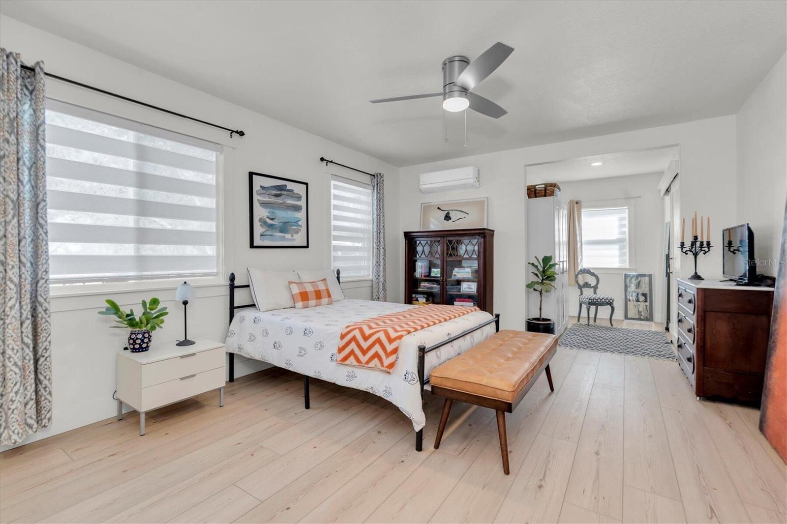 Image 24 of 43 For 104 22nd Avenue S