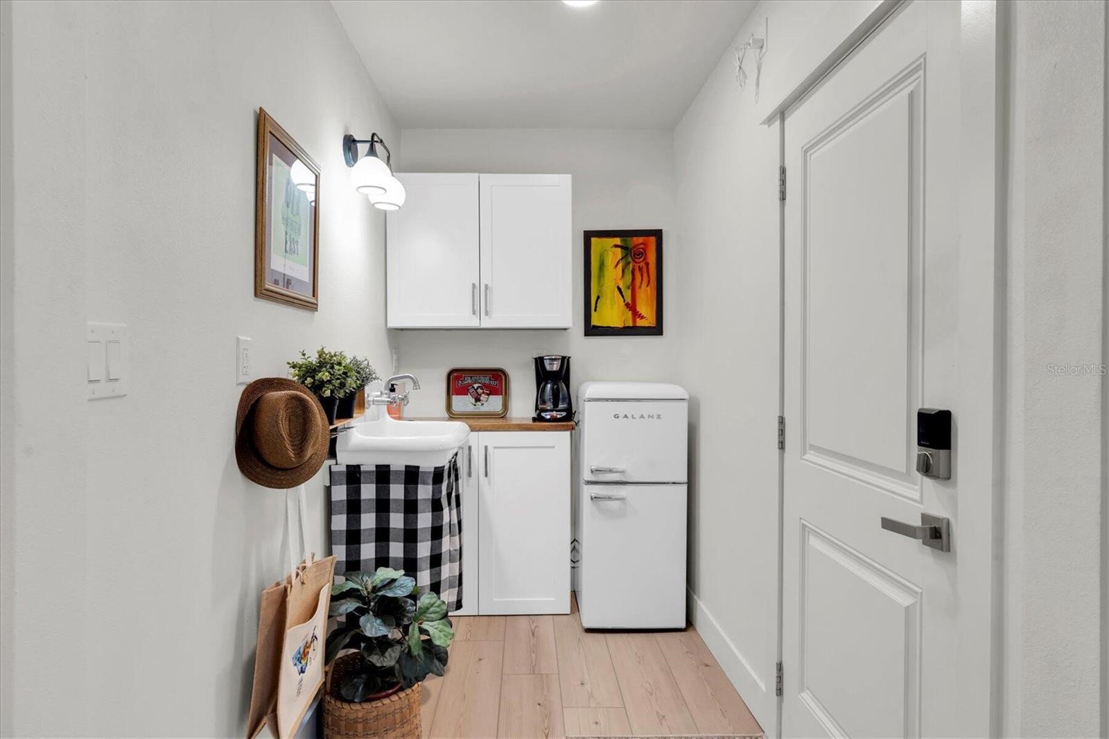 Image 26 of 43 For 104 22nd Avenue S