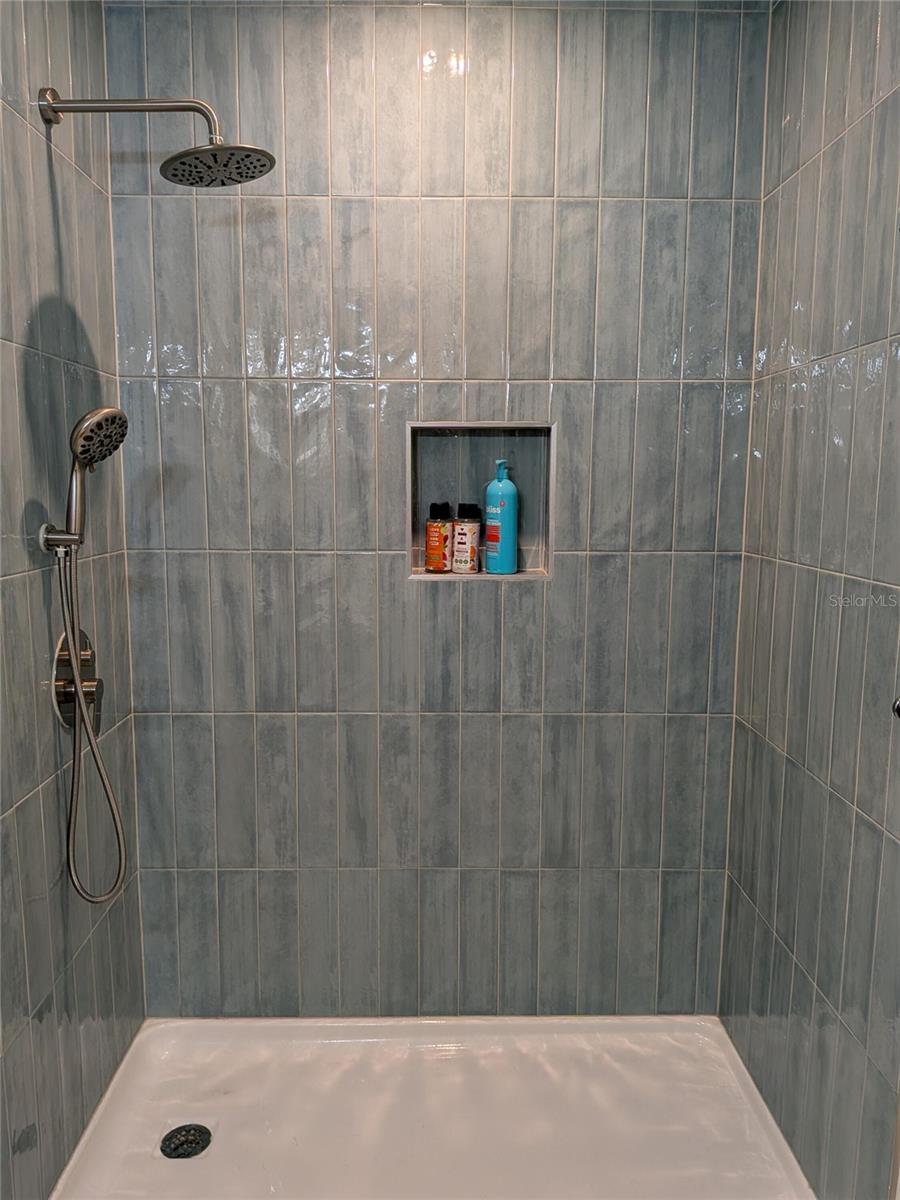 Image 27 of 43 For 104 22nd Avenue S