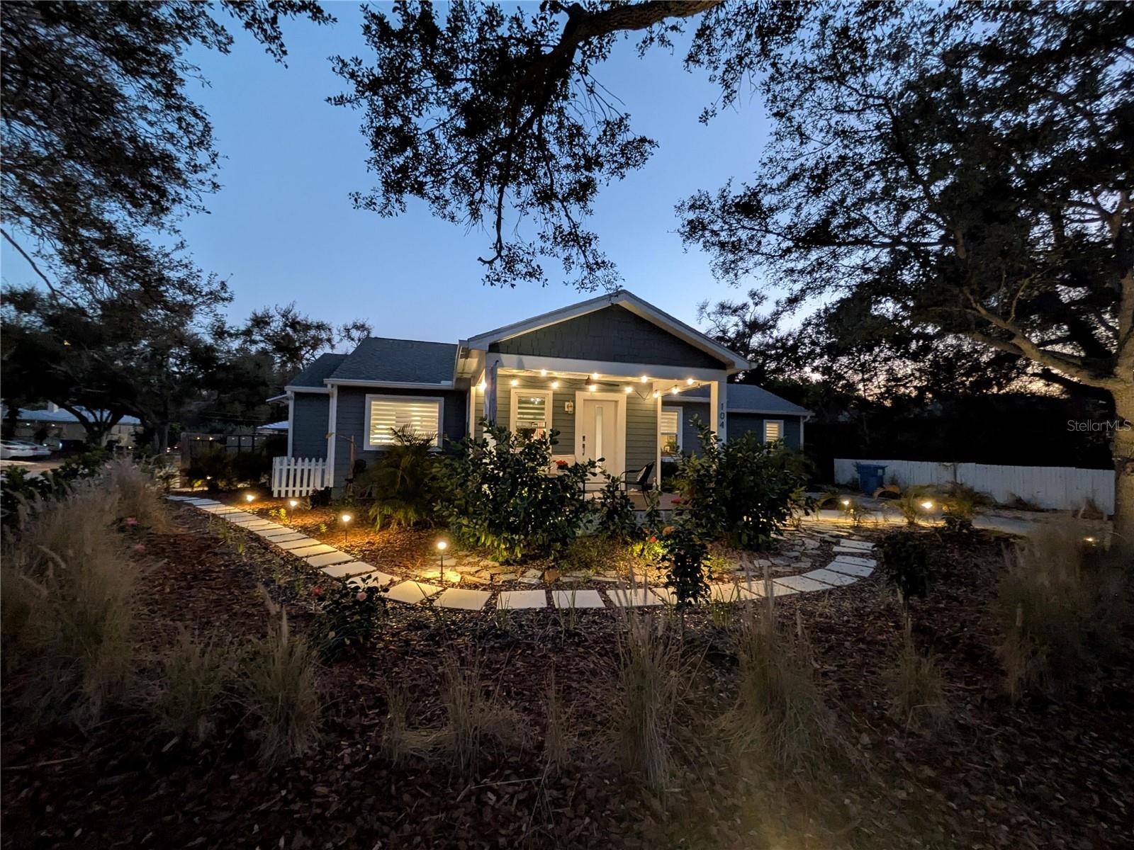 Image 37 of 43 For 104 22nd Avenue S