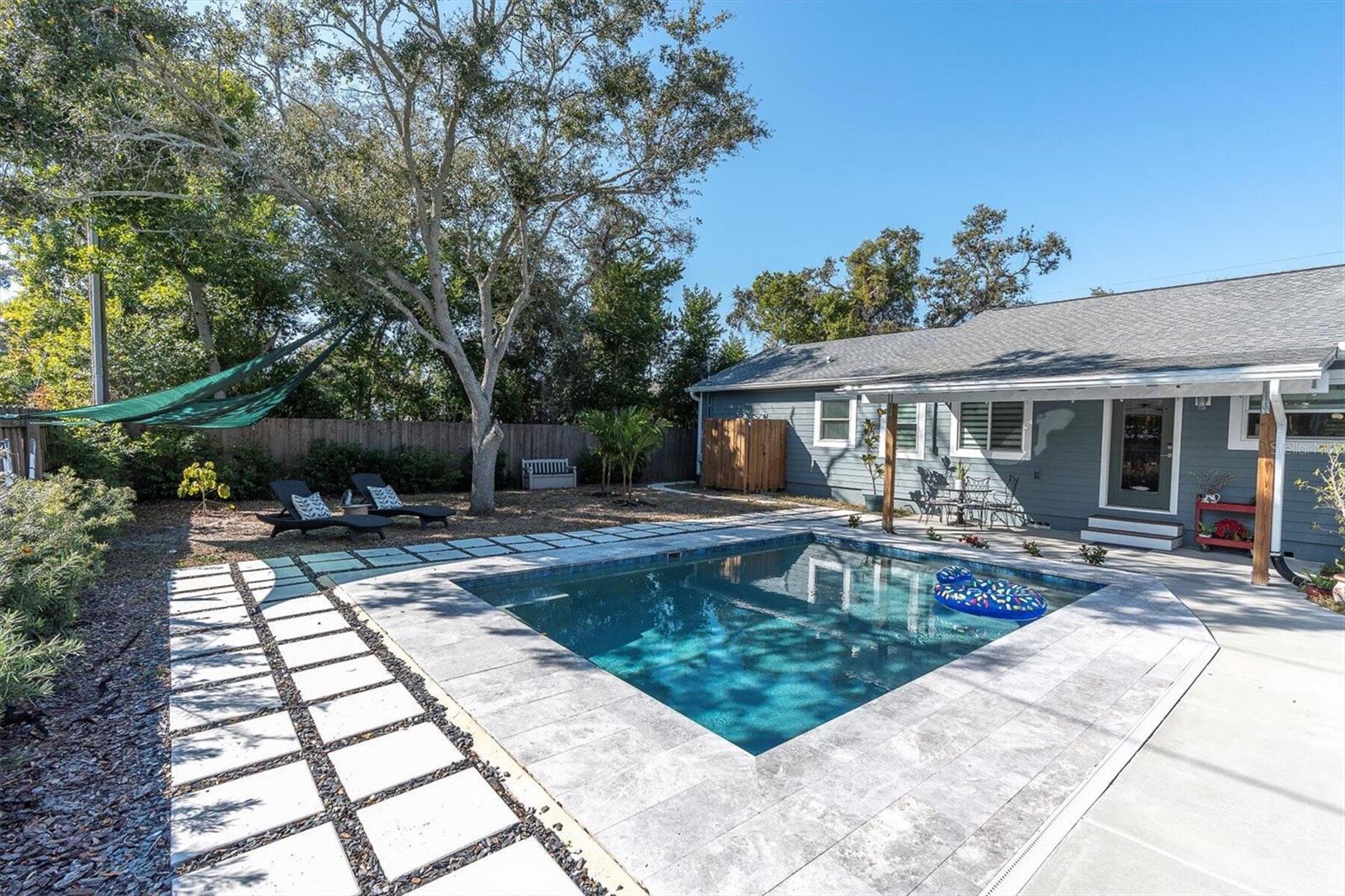 Image 4 of 43 For 104 22nd Avenue S