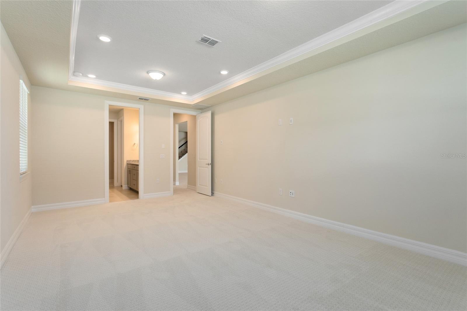 Image 18 of 45 For 9212 Hanging Vine Court