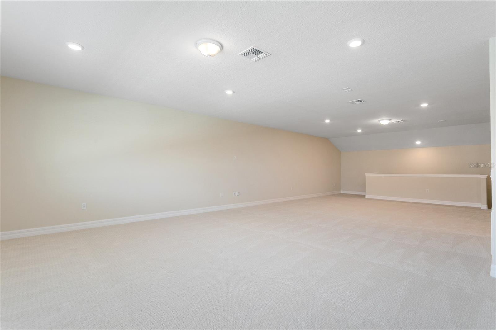 Image 36 of 45 For 9212 Hanging Vine Court