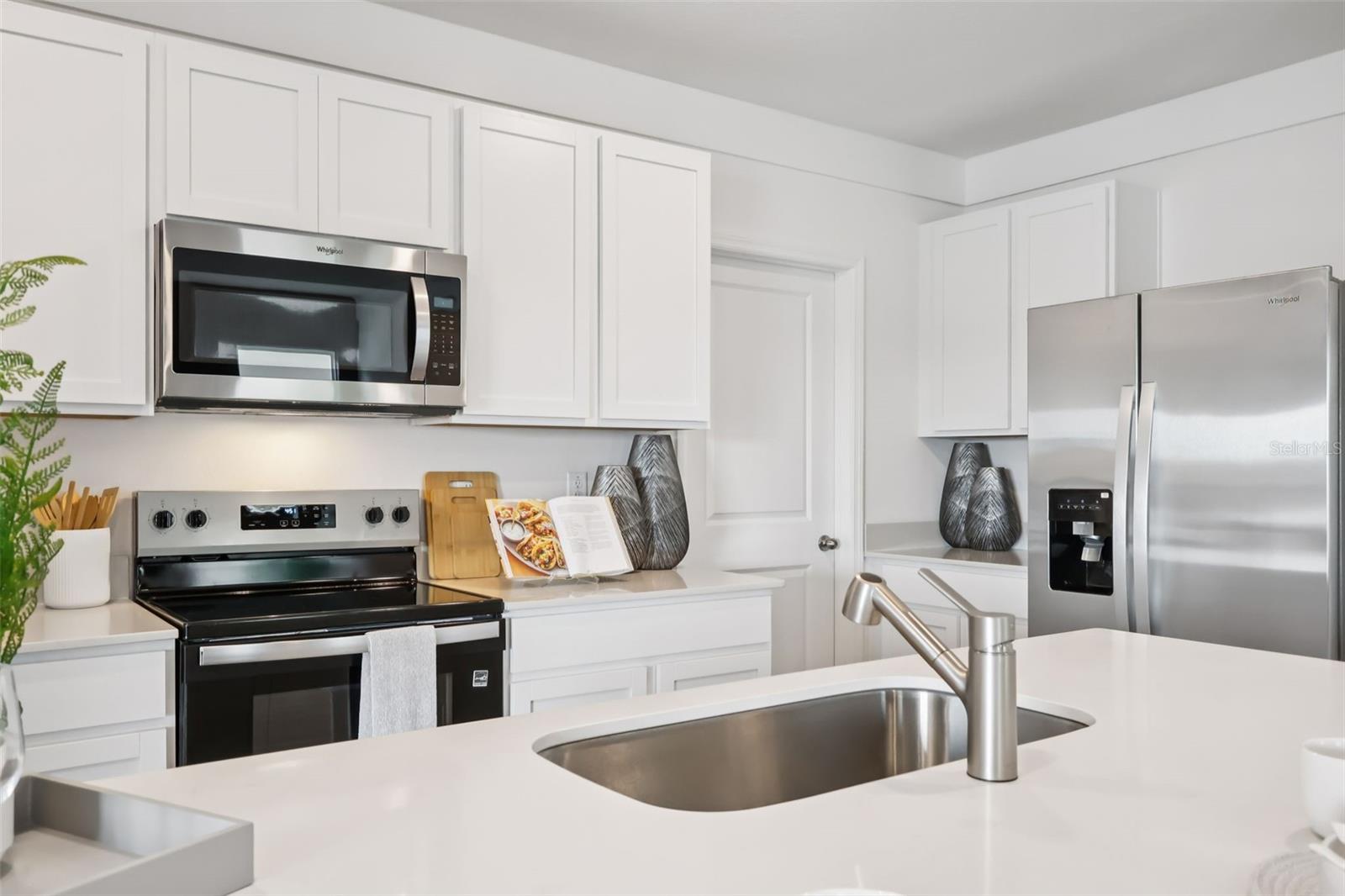 Image 14 of 33 For 4069 Giorgio Drive