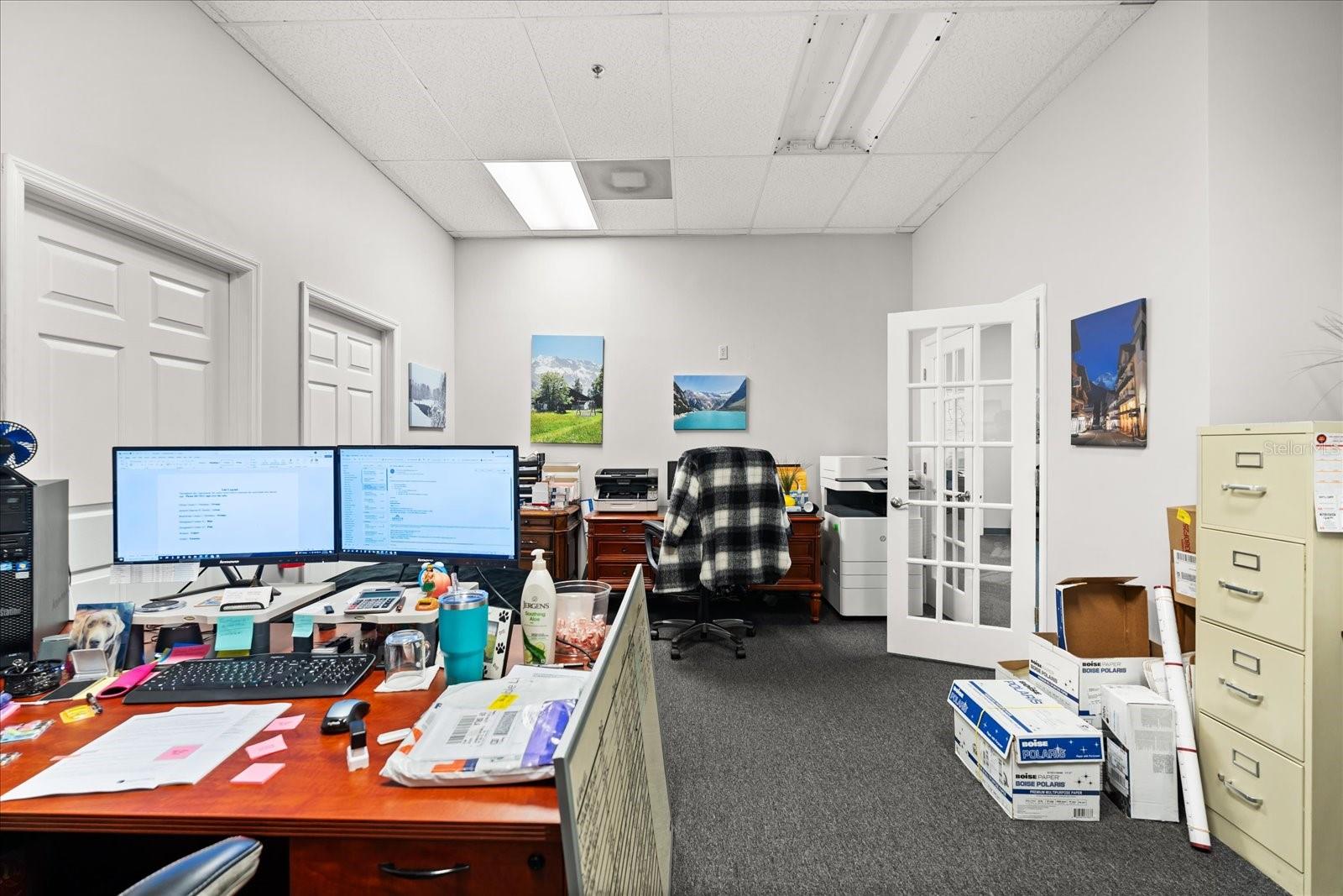 Image 18 of 24 For 1507 Park Center Drive B & C