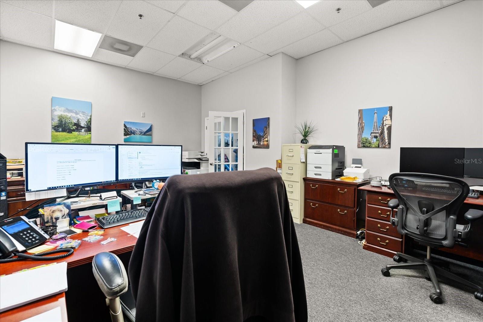 Image 19 of 24 For 1507 Park Center Drive B & C