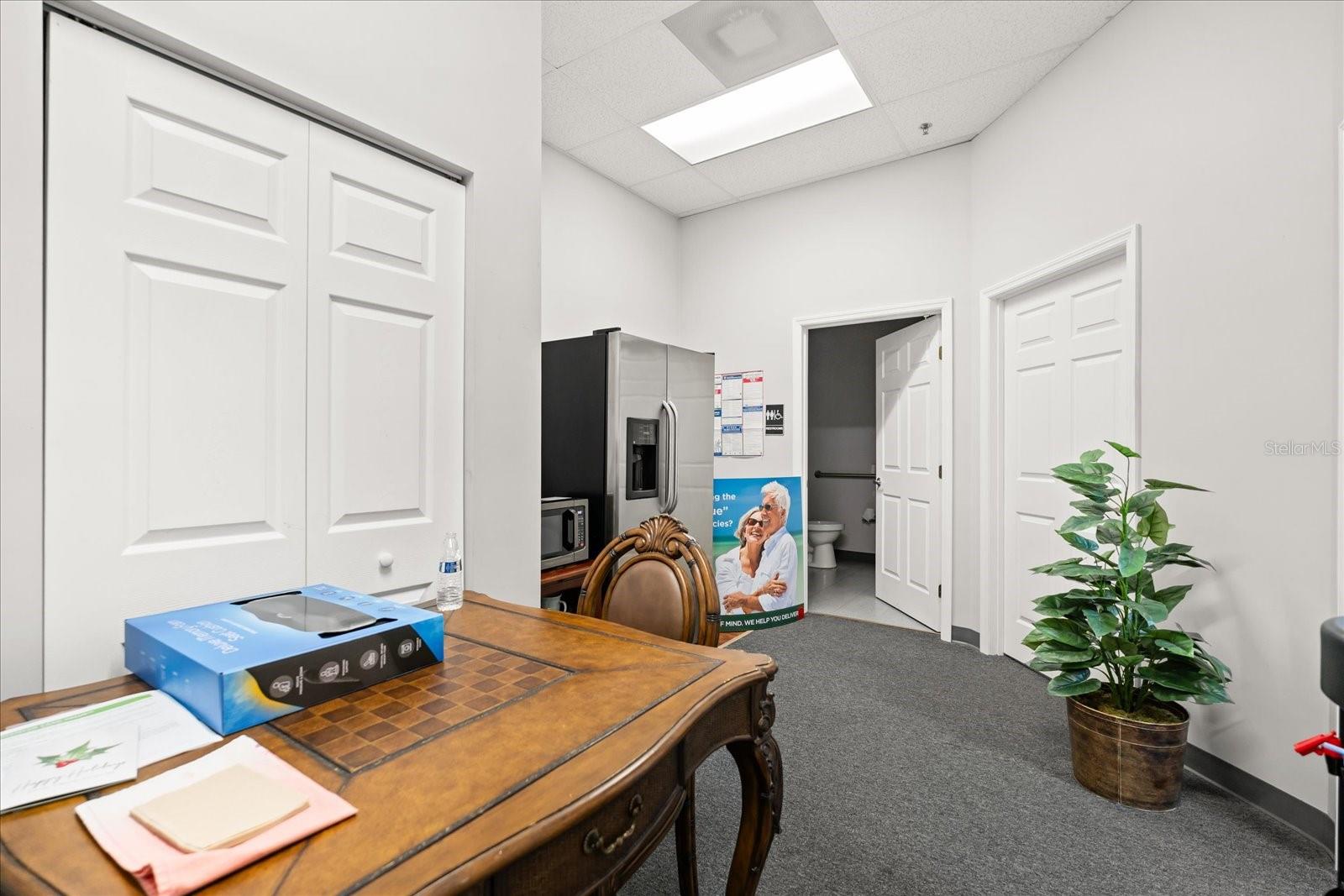 Image 5 of 24 For 1507 Park Center Drive B & C