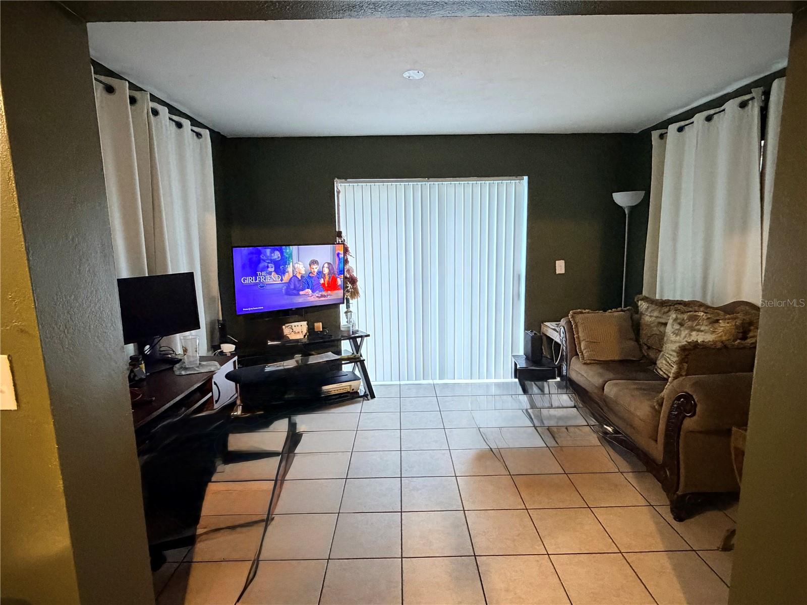 Image 5 of 15 For 3802 Esther Street