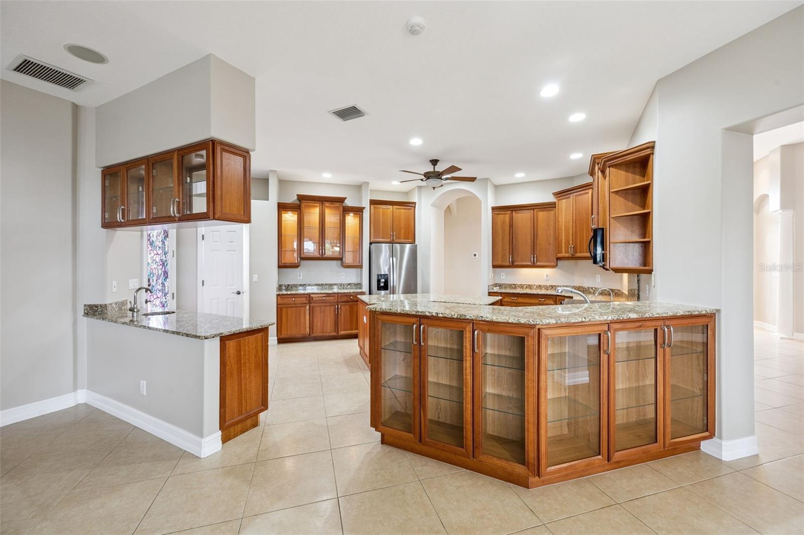 Image 10 of 67 For 913 Grande Haven Drive