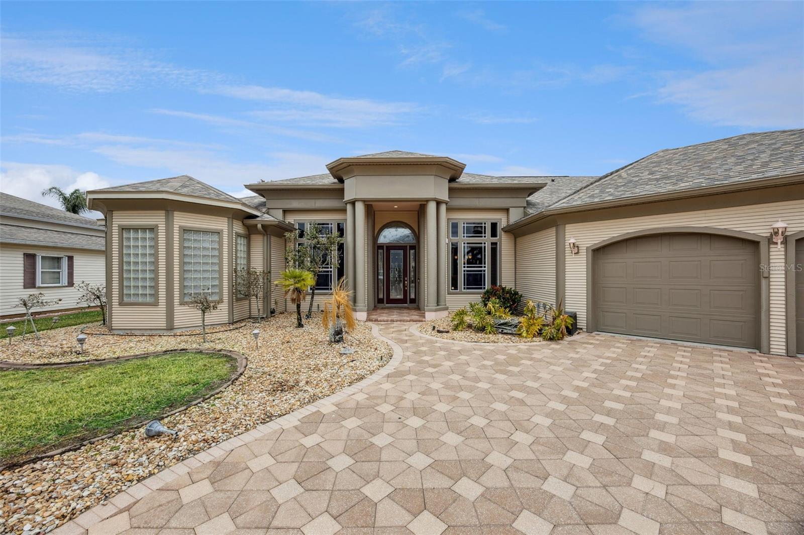 Image 2 of 67 For 913 Grande Haven Drive