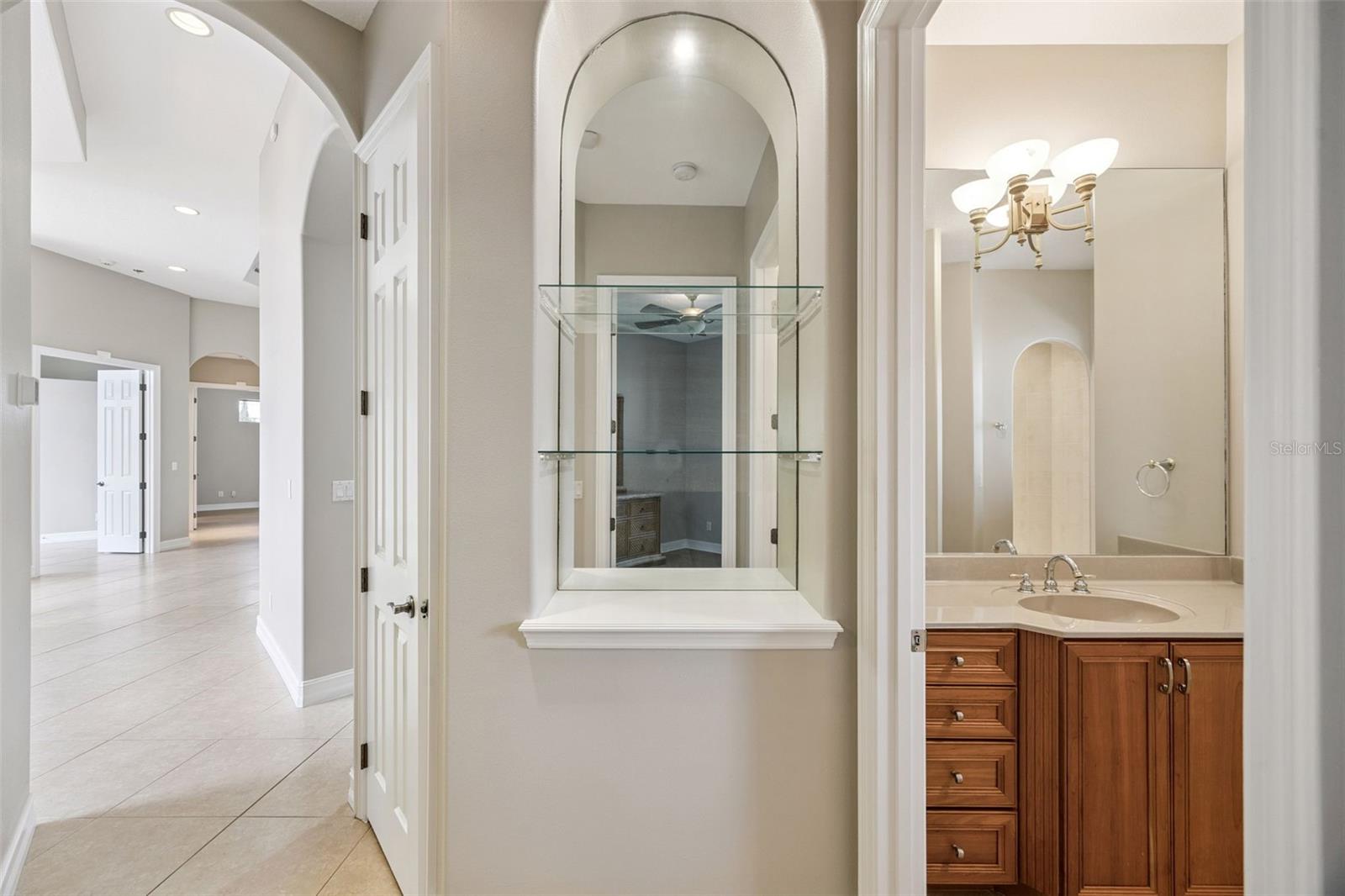 Image 26 of 67 For 913 Grande Haven Drive