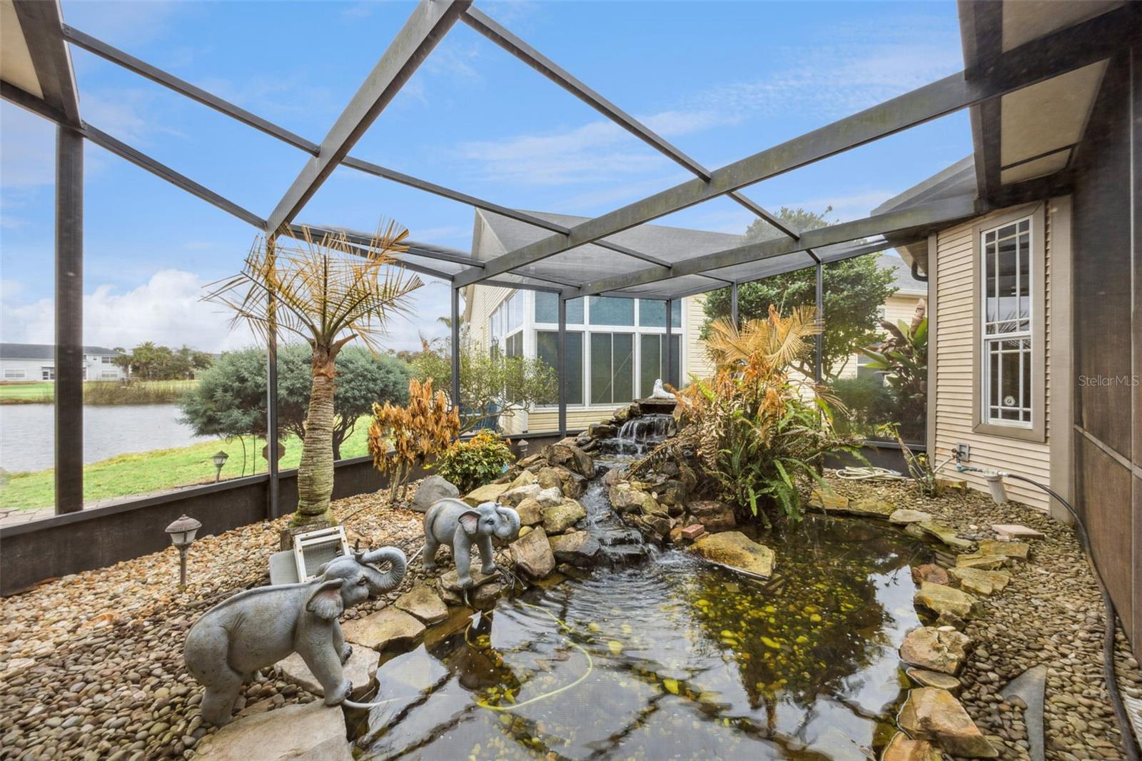 Image 39 of 67 For 913 Grande Haven Drive