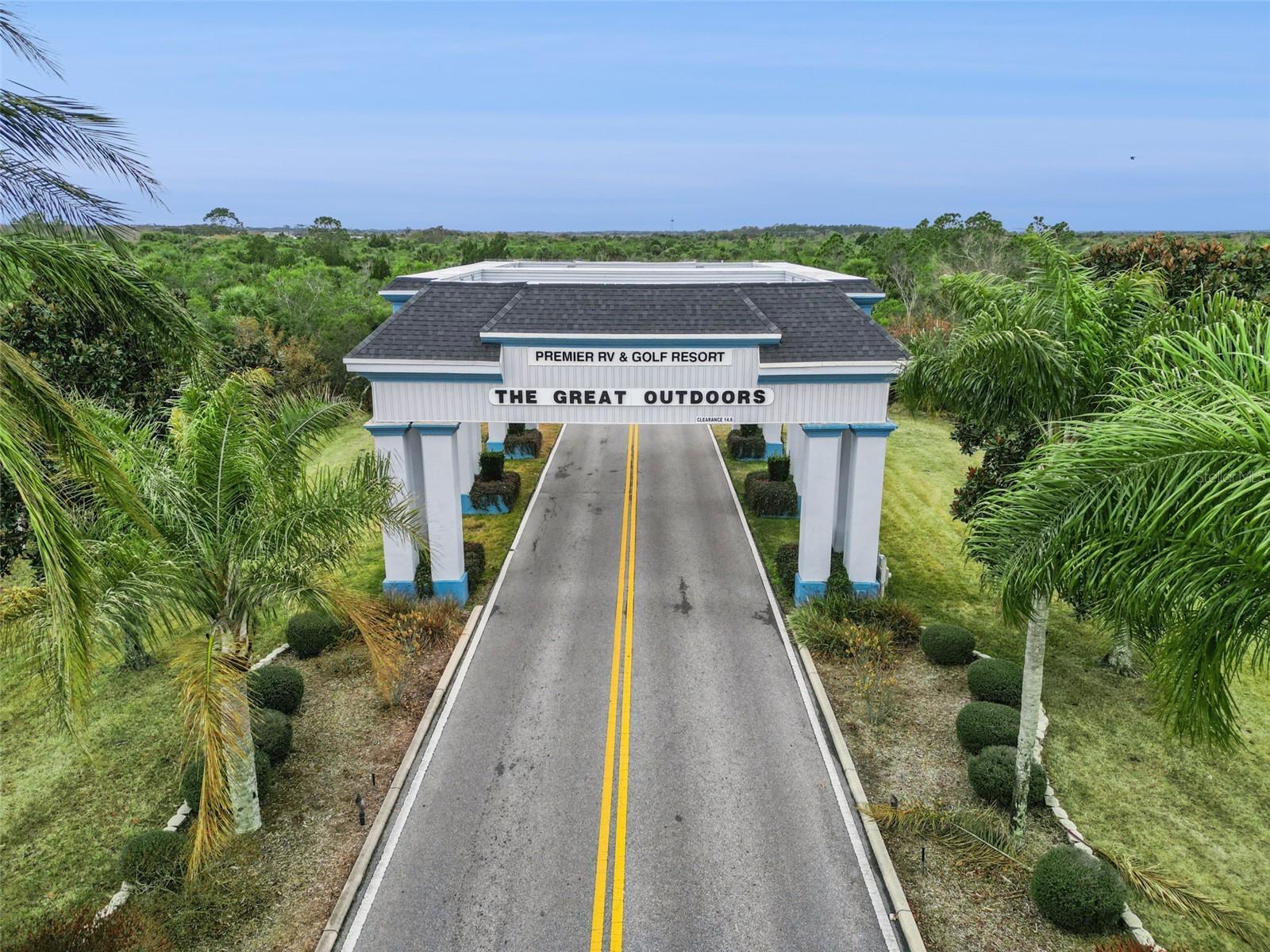 Image 54 of 67 For 913 Grande Haven Drive