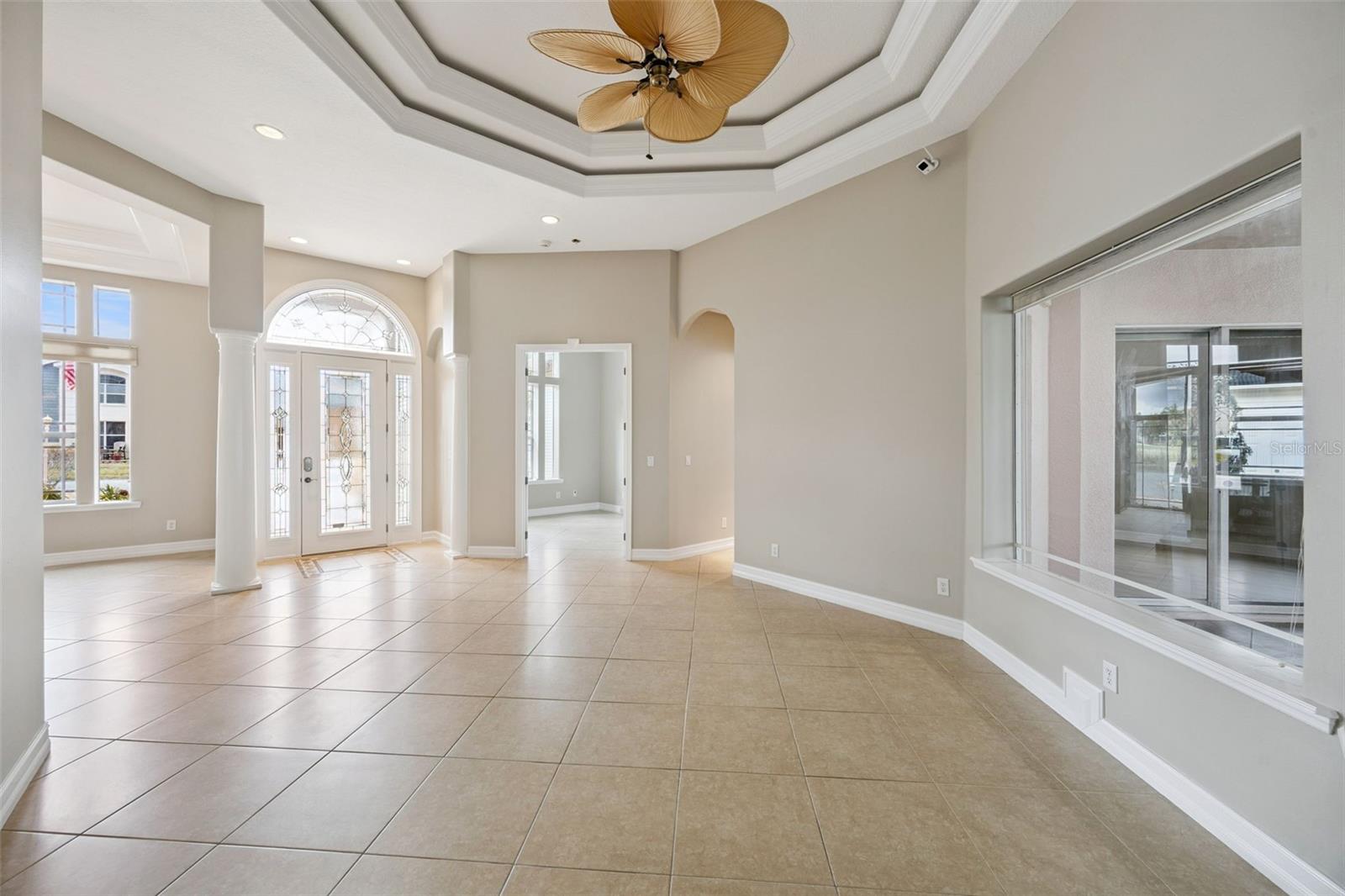 Image 7 of 67 For 913 Grande Haven Drive