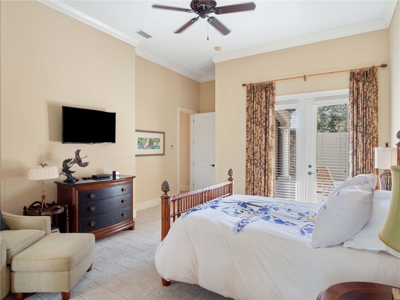 Image 16 of 43 For 9825 Covent Garden Drive