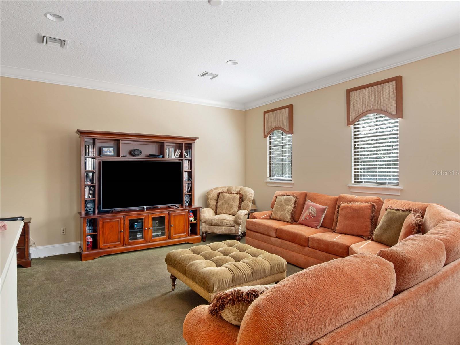 Image 22 of 43 For 9825 Covent Garden Drive