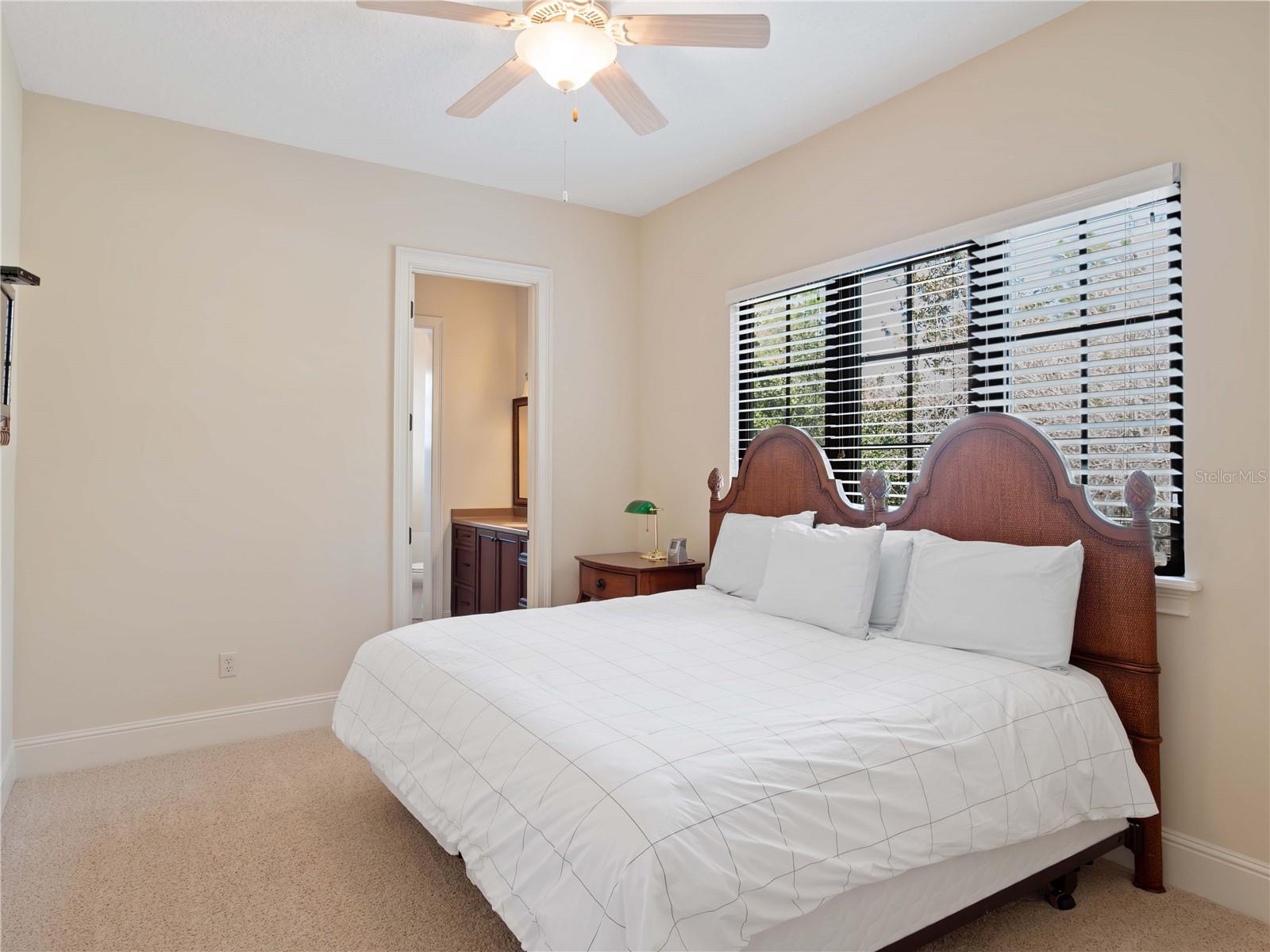 Image 24 of 43 For 9825 Covent Garden Drive