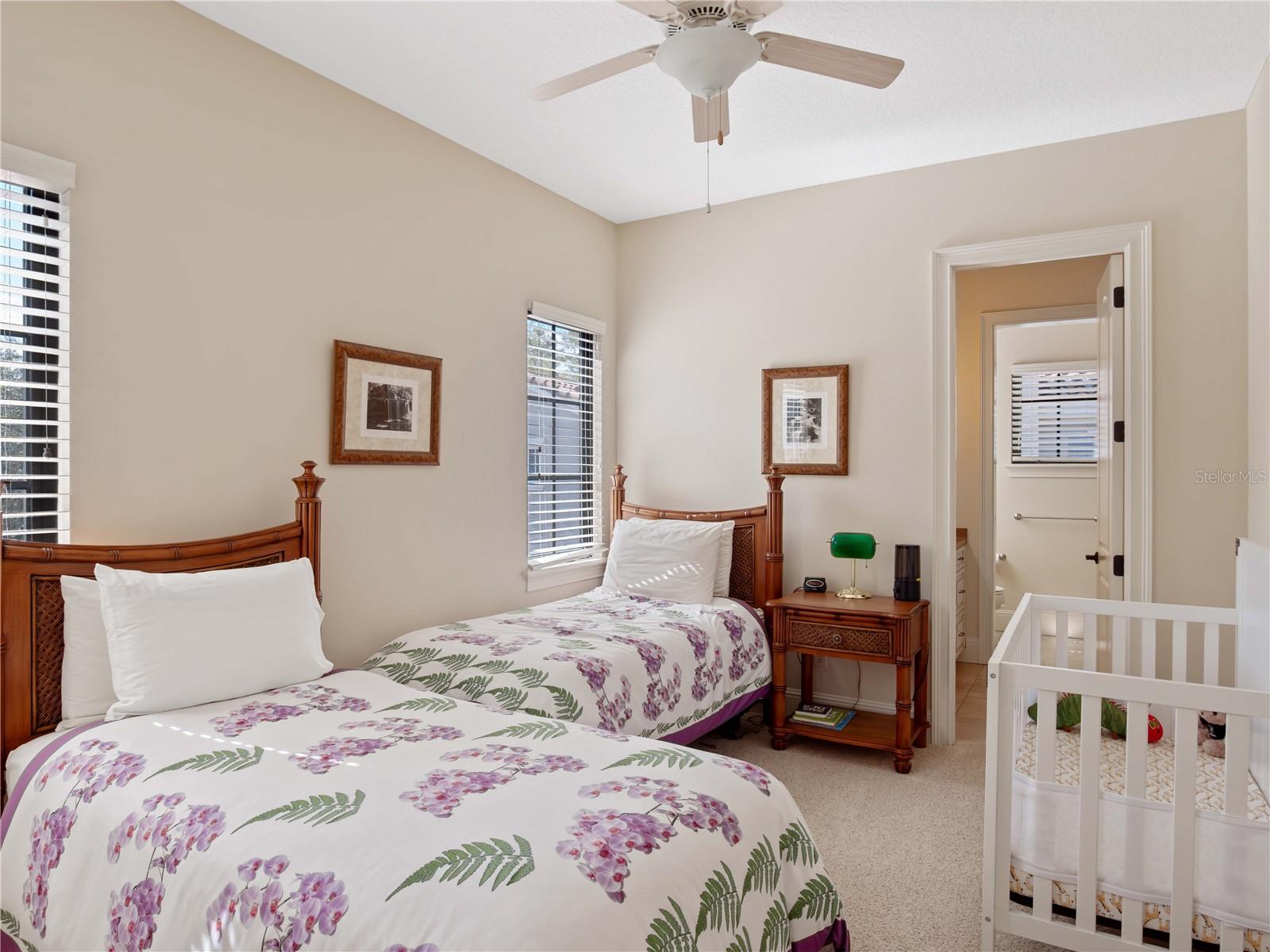 Image 26 of 43 For 9825 Covent Garden Drive