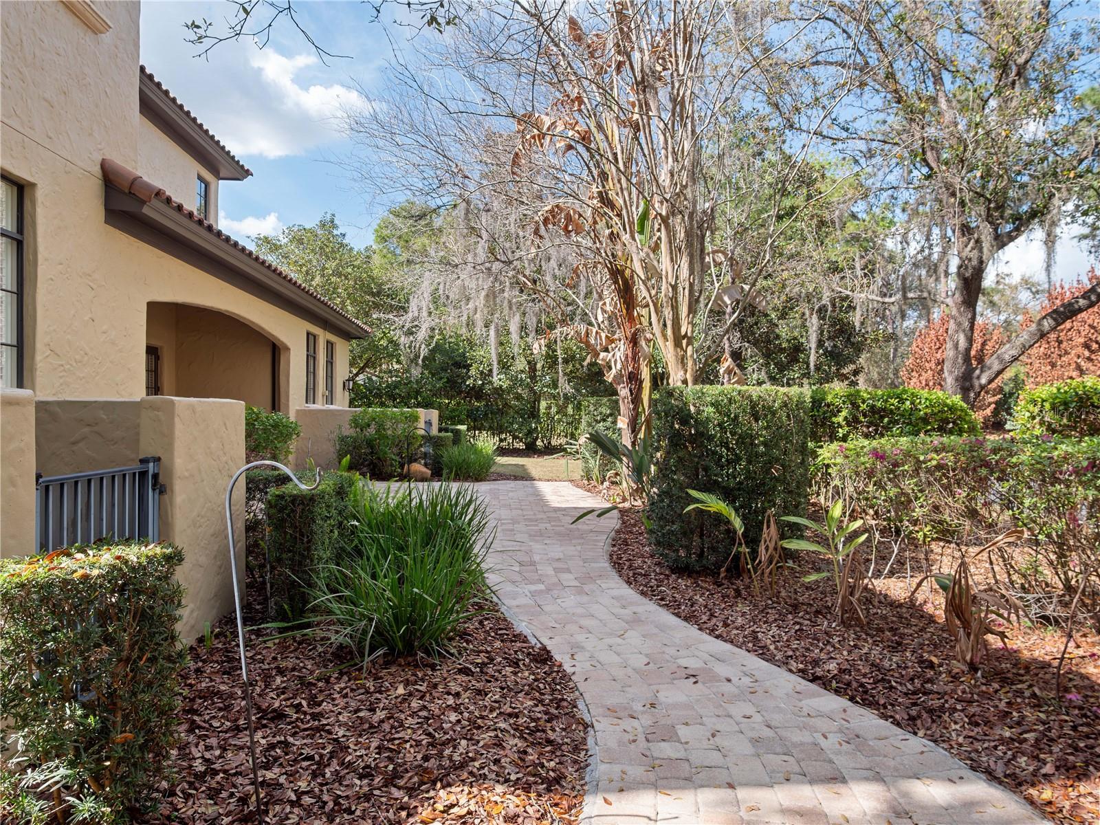 Image 32 of 43 For 9825 Covent Garden Drive