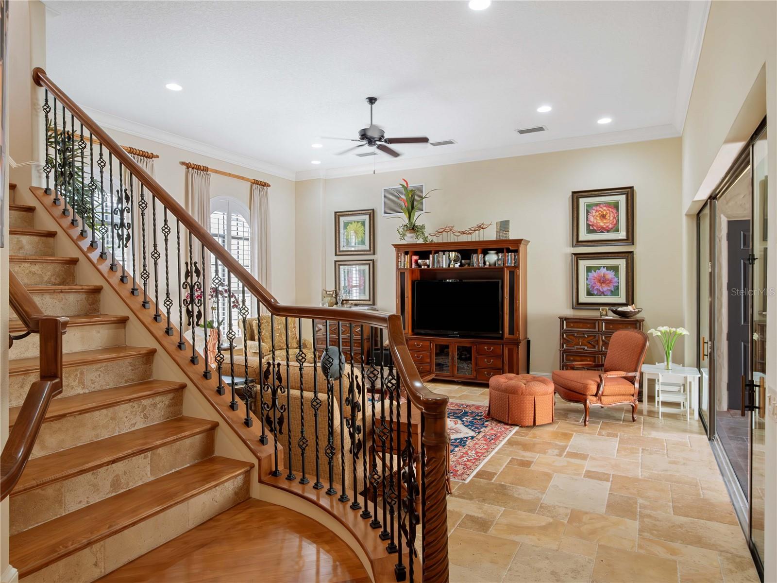 Image 8 of 43 For 9825 Covent Garden Drive