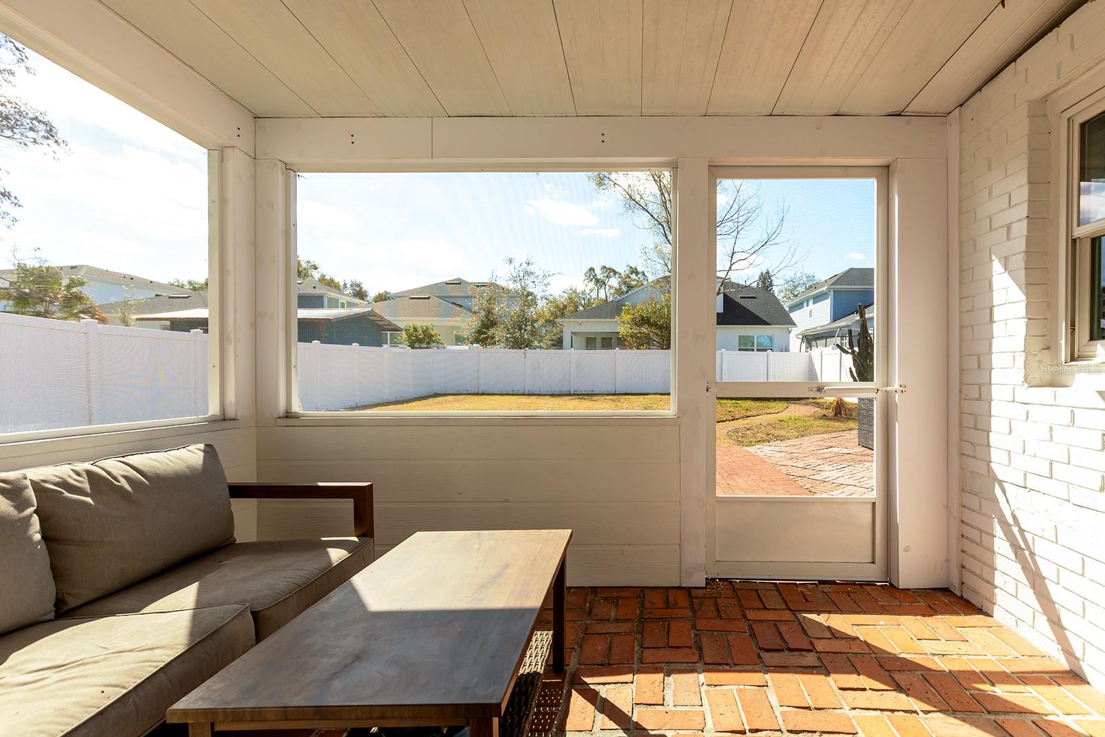 Image 25 of 30 For 220 Grant Street