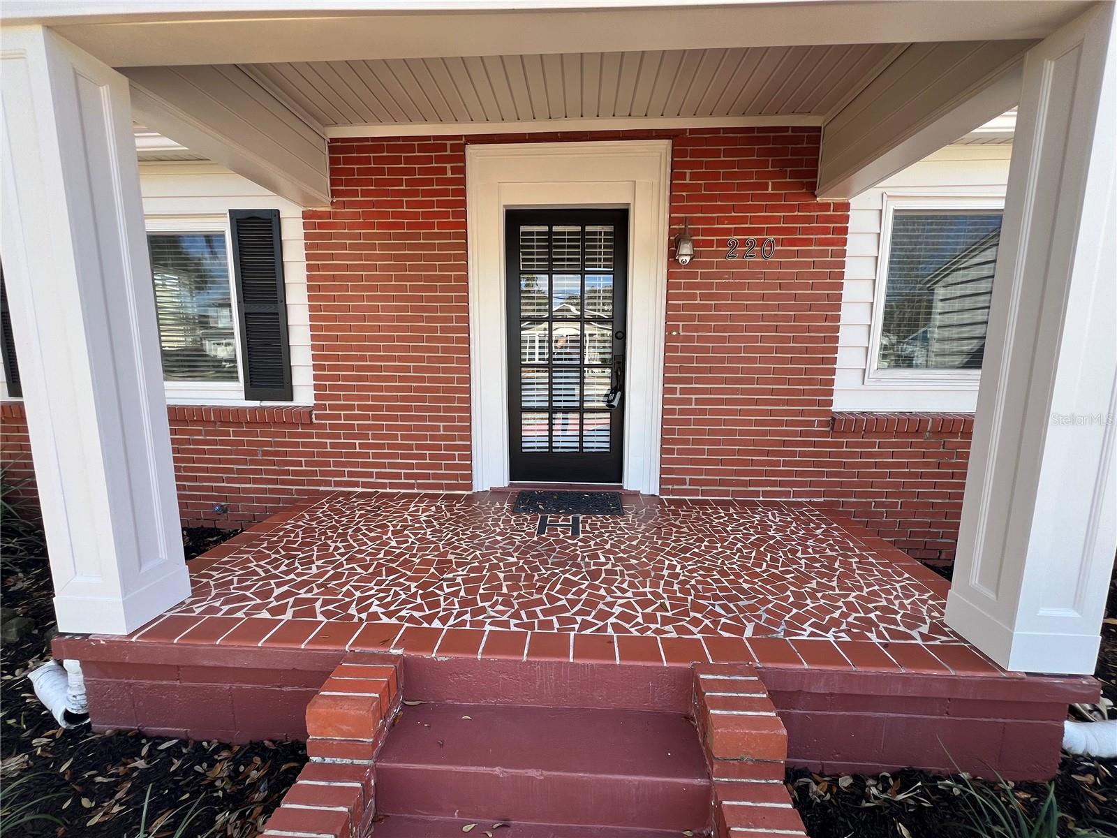 Image 5 of 30 For 220 Grant Street