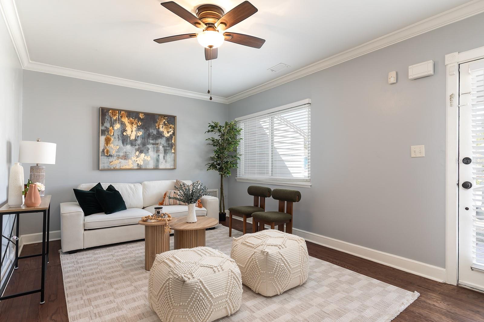 Image 8 of 30 For 220 Grant Street