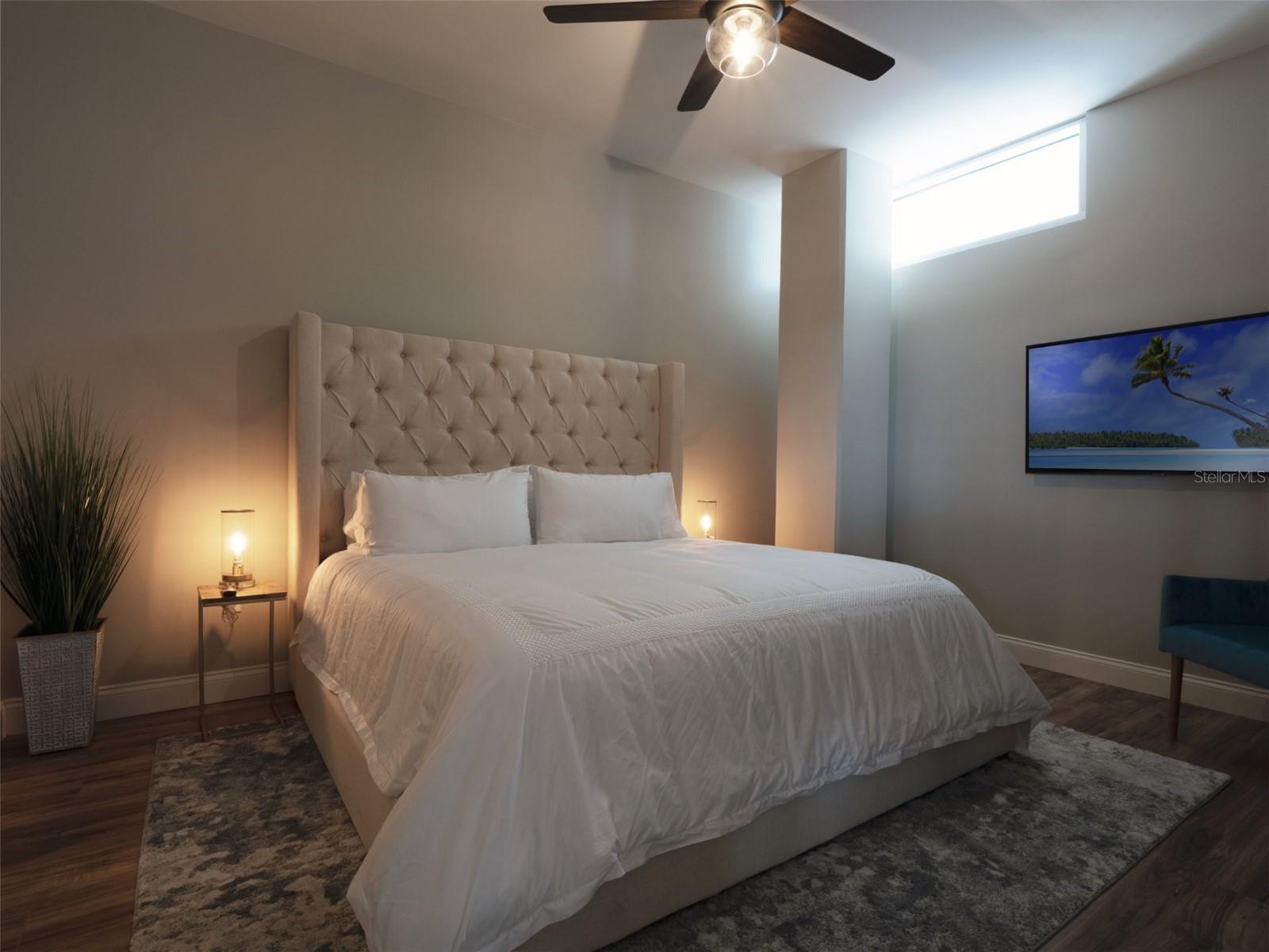 Image 21 of 53 For 525 Jackson Street P4