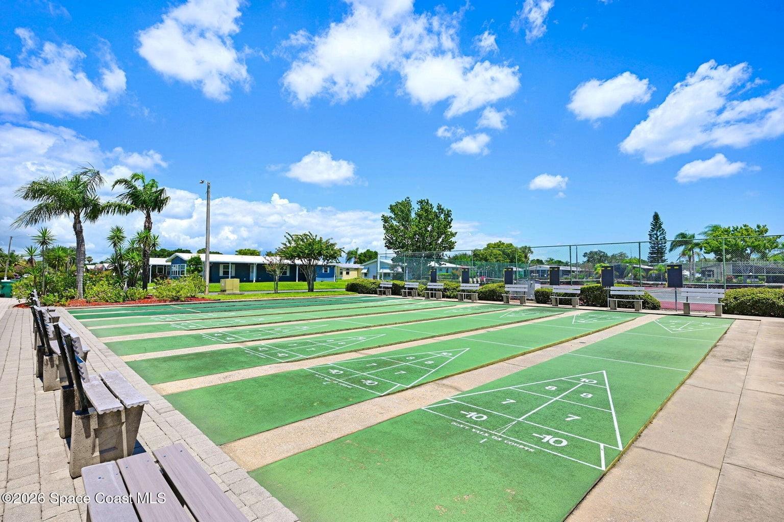 Image 26 of 35 For 425 Outer Drive