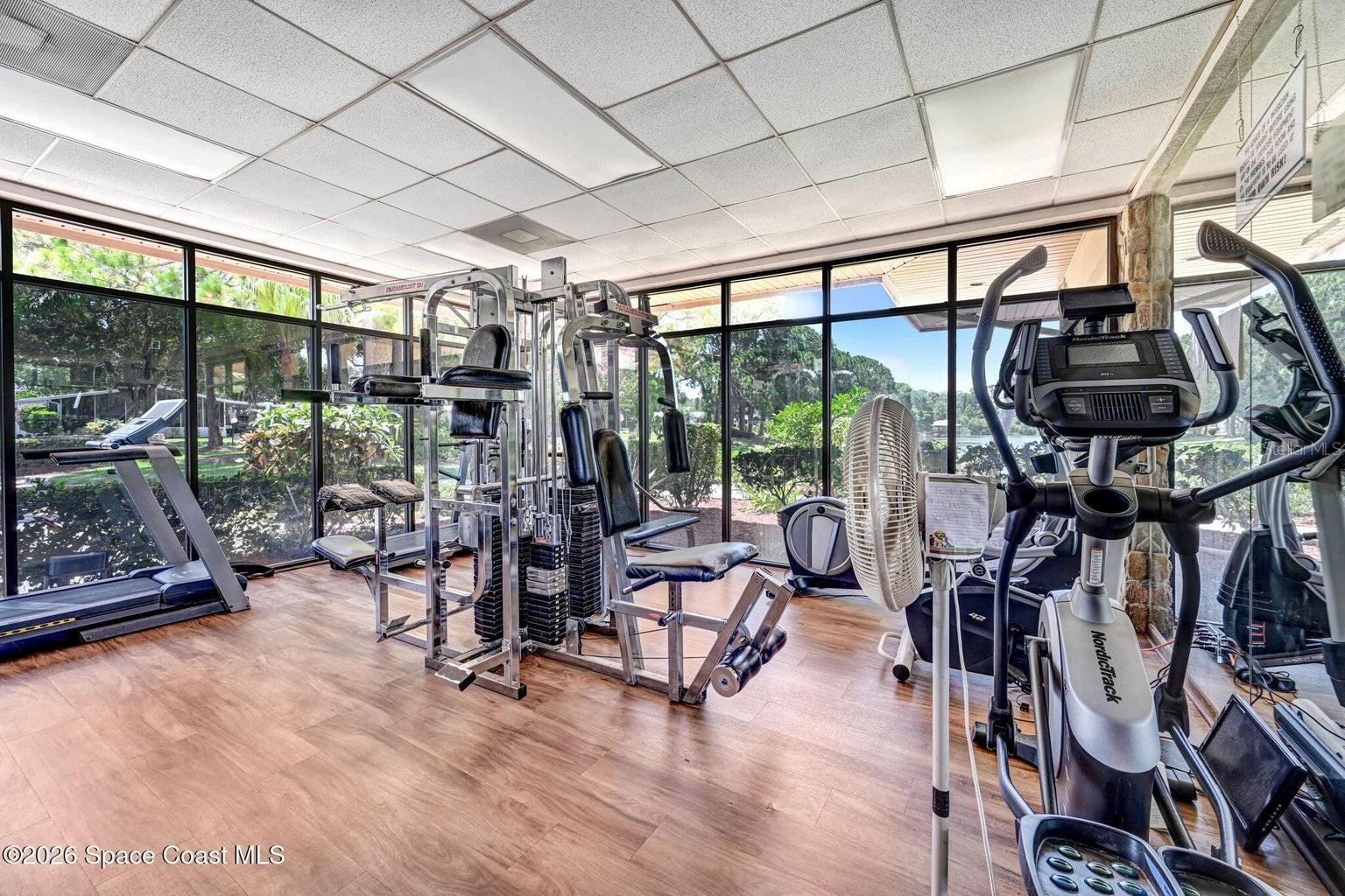 Image 34 of 35 For 425 Outer Drive