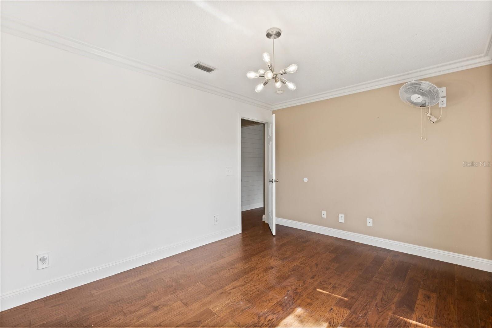 Image 12 of 29 For 2728 Bayview Drive