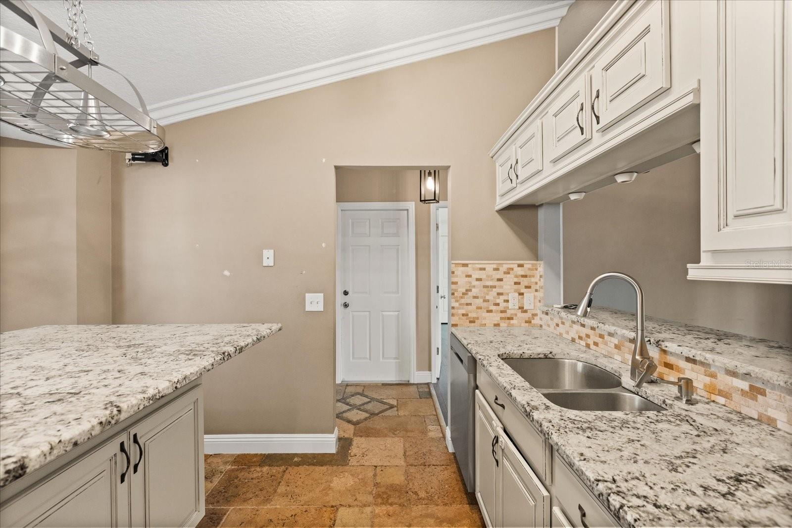 Image 5 of 29 For 2728 Bayview Drive