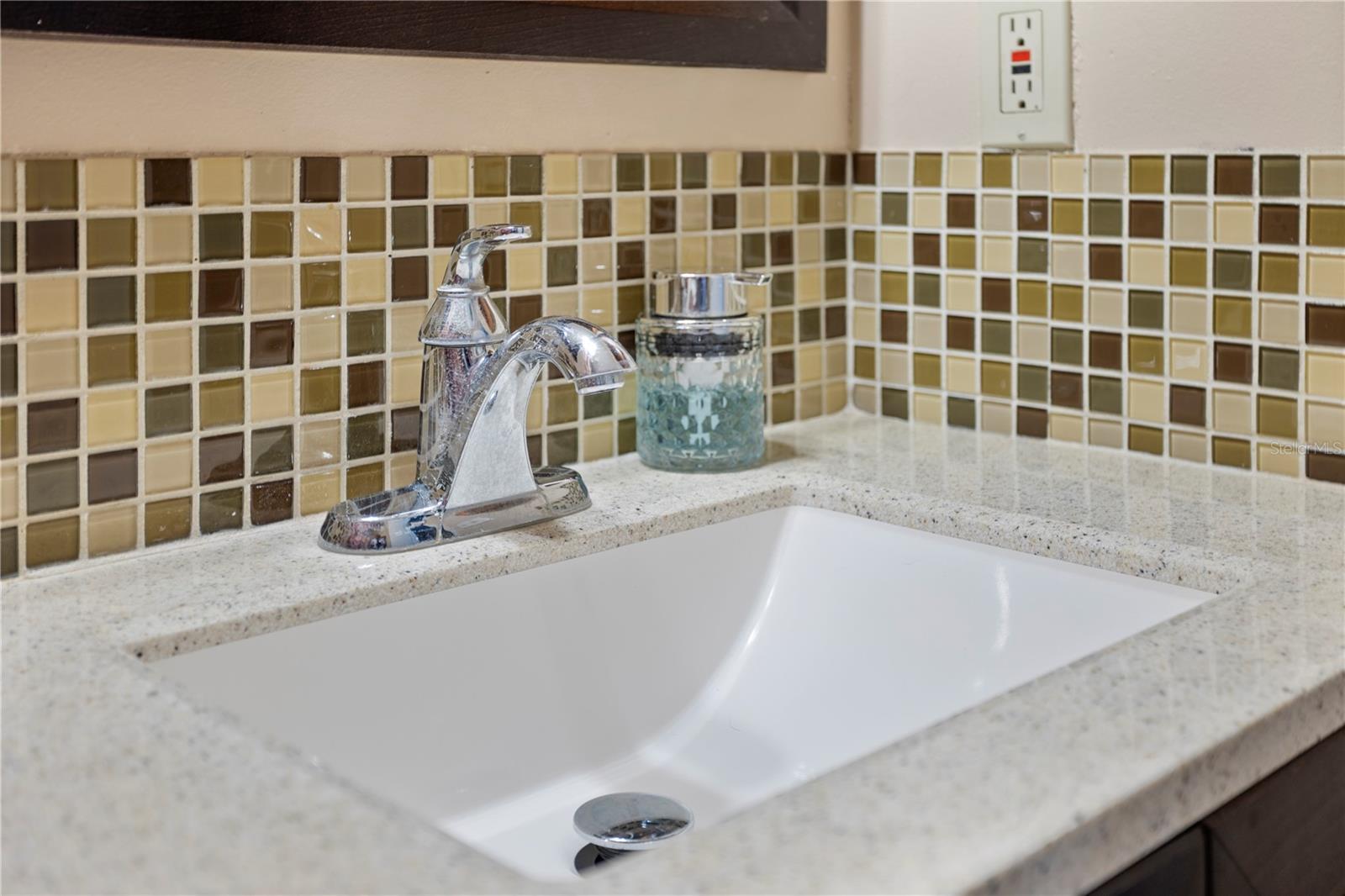 Image 20 of 22 For 525 Derby Drive