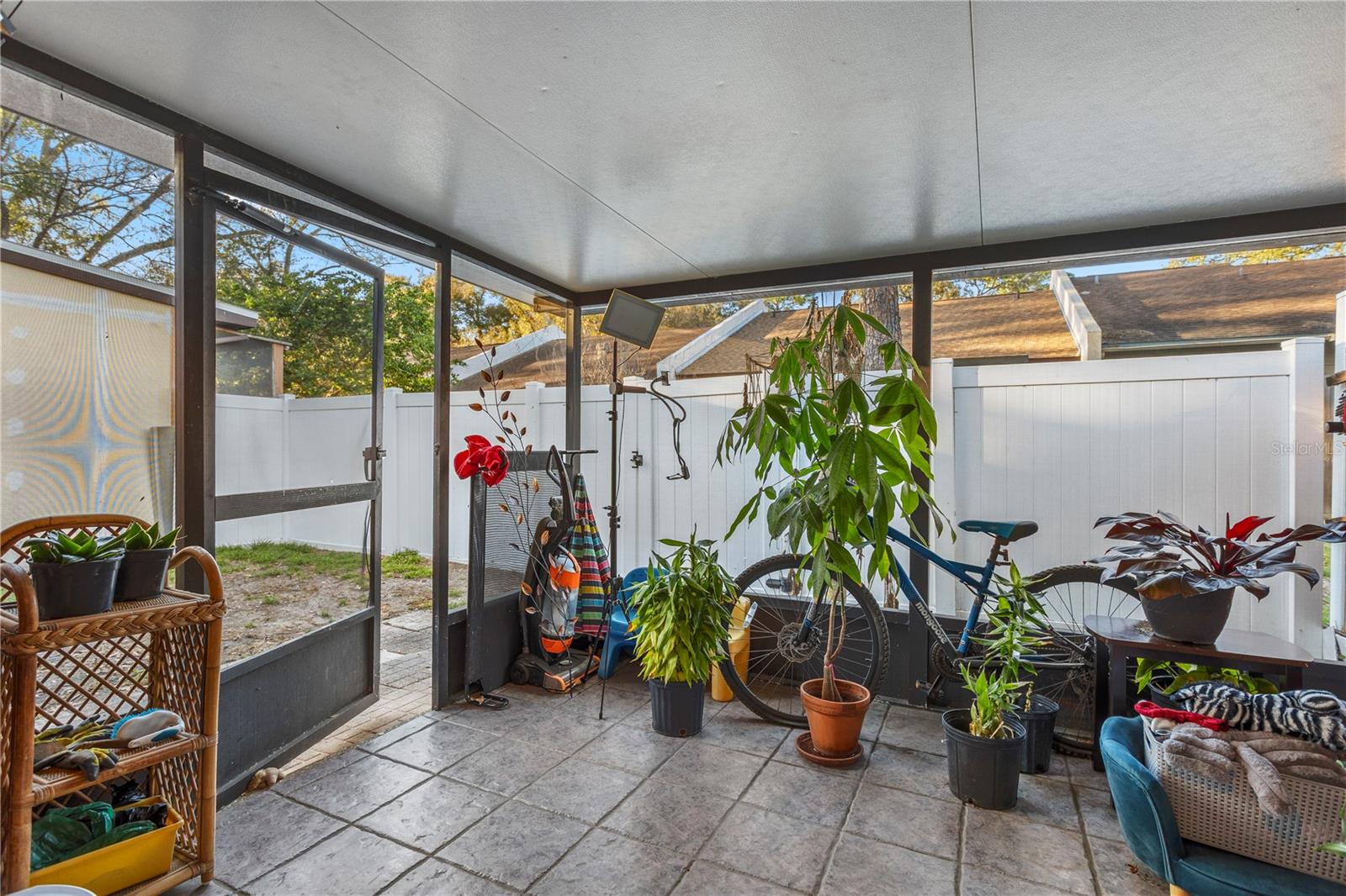 Image 21 of 22 For 525 Derby Drive