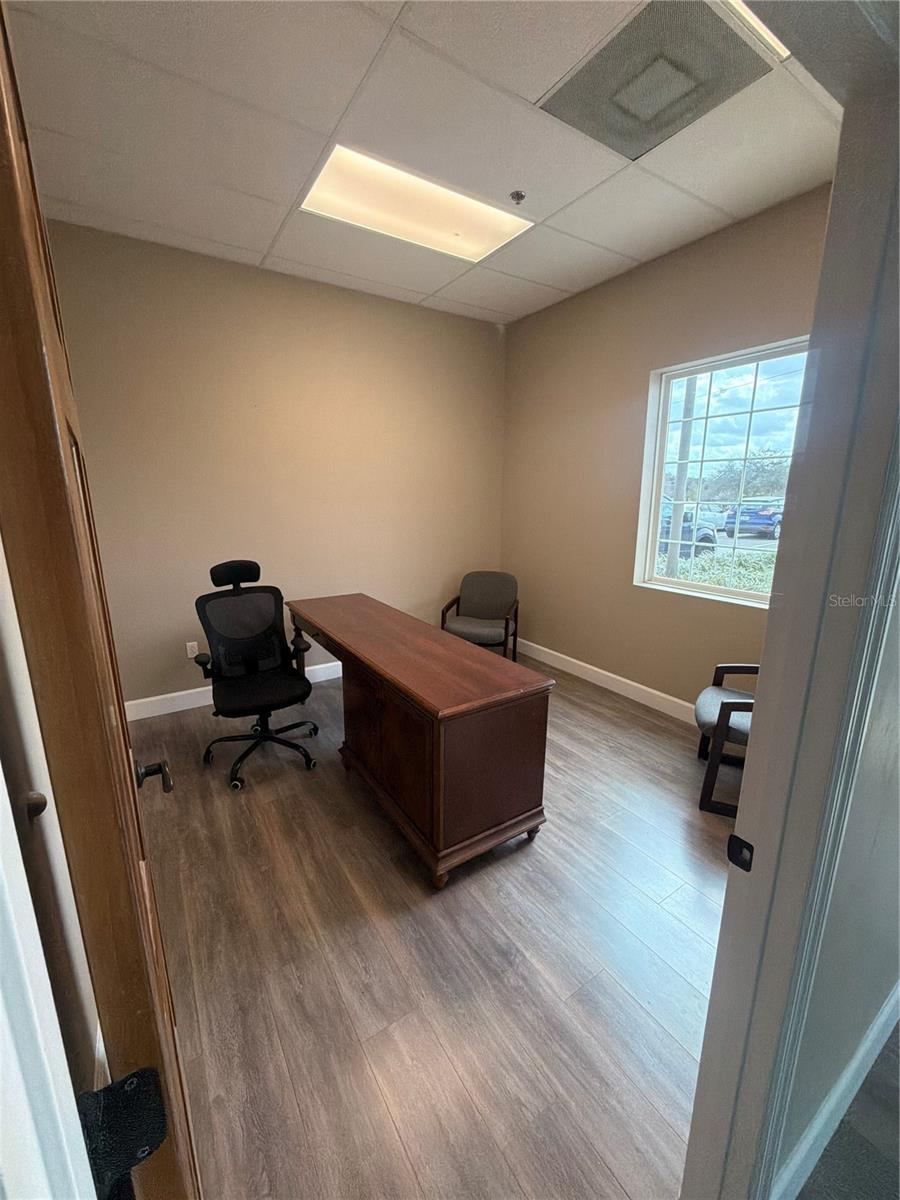 Image 4 of 8 For 910 Belle Avenue 1140