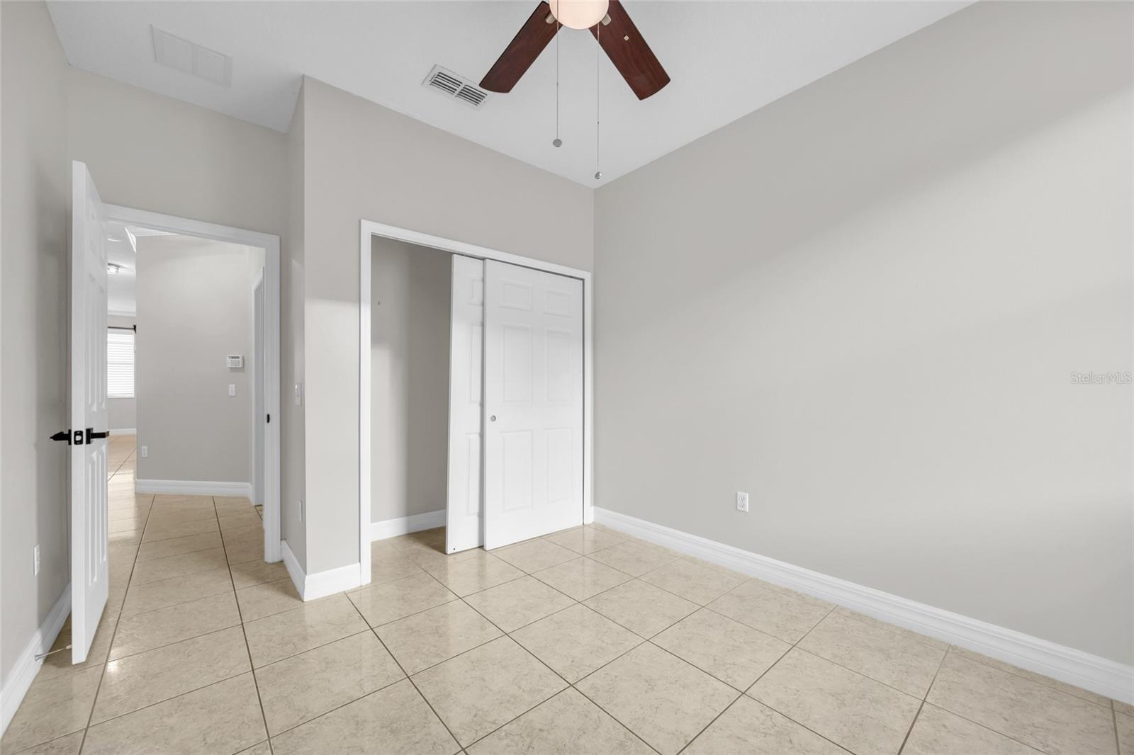 Image 22 of 34 For 10354 Stratford Pointe Avenue