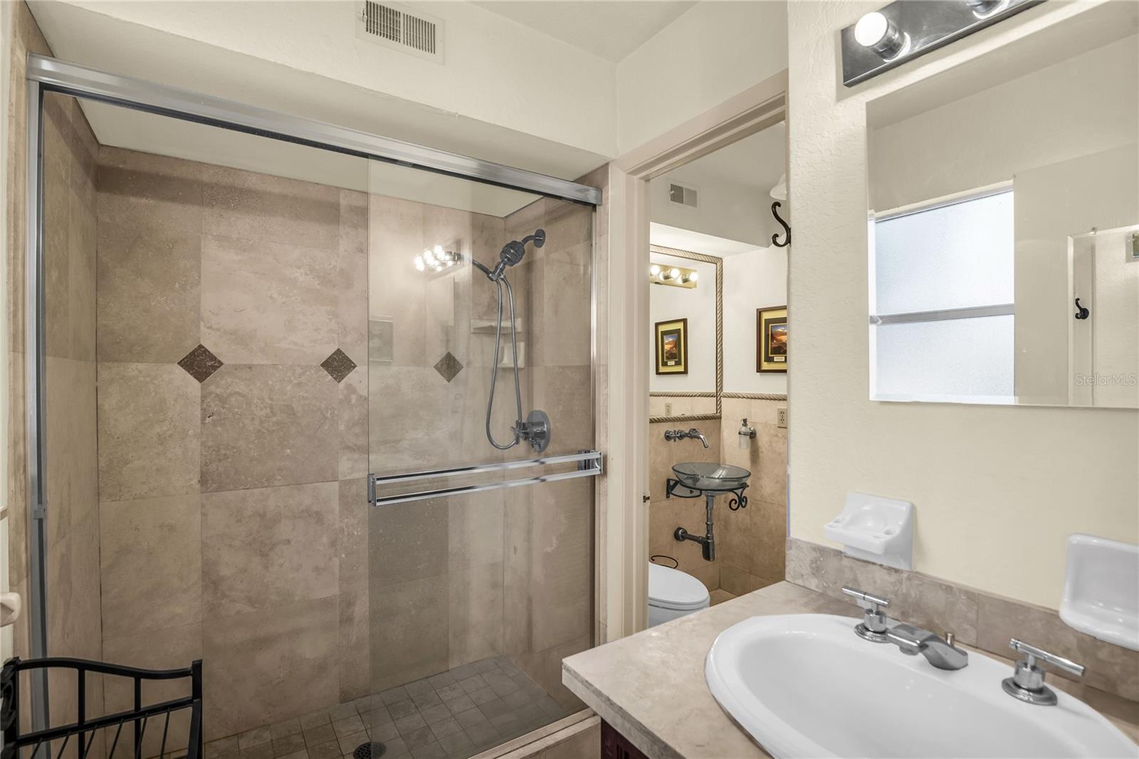 Image 31 of 44 For 721 Gamewell Avenue